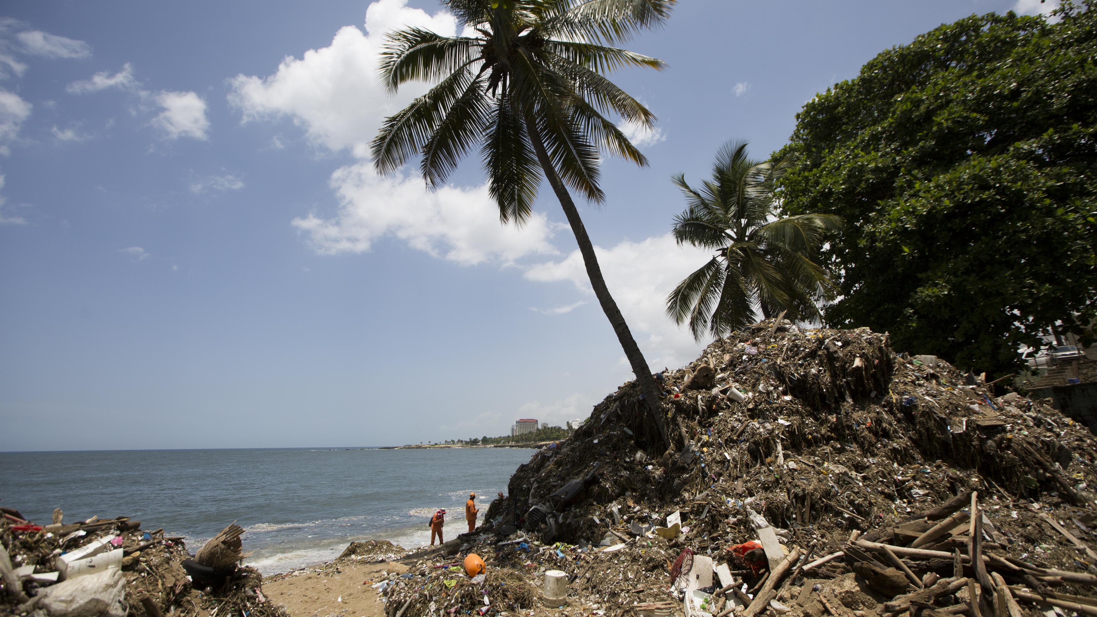 Dominican Republic: Waves of Garbage Signal Global Problem