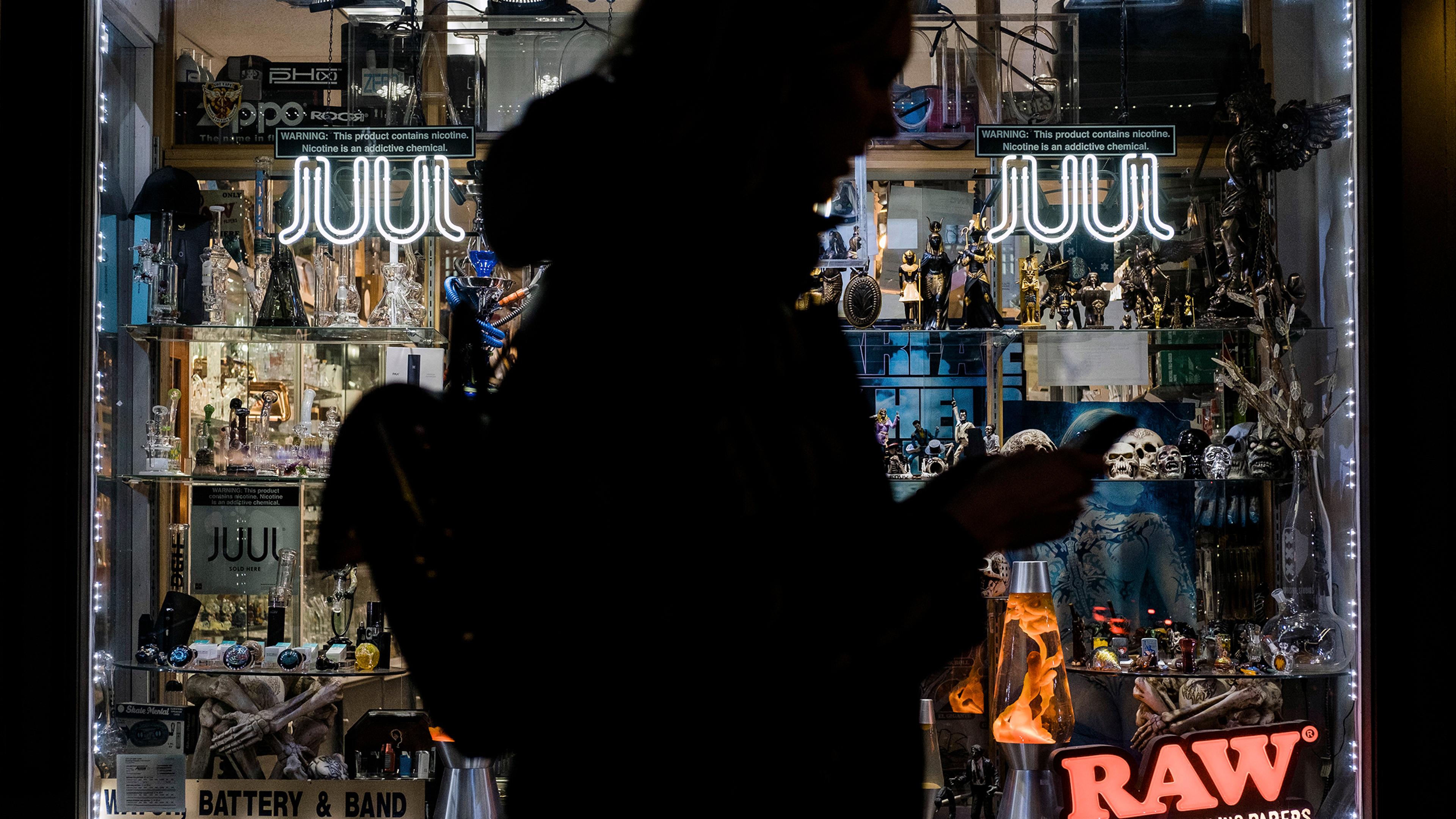 Juul: Inside the Rise and Fall of the Vaping Company Juul: Inside the Rise and Fall of the Vaping Company