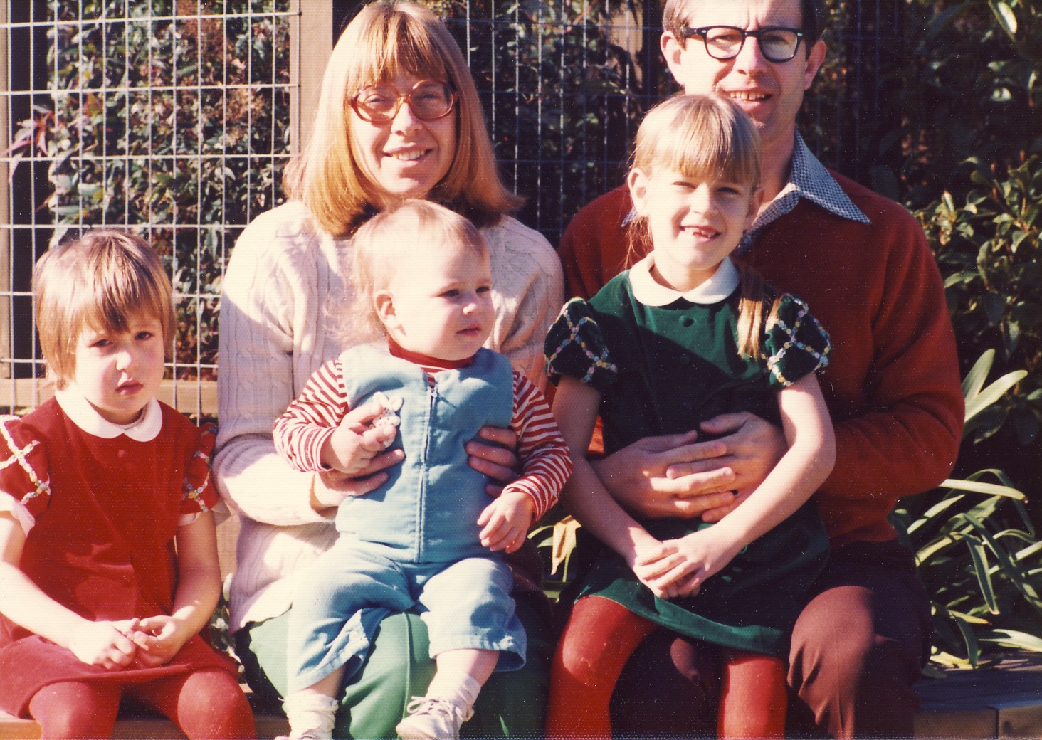 Esther Wojcicki, with her husband Stan Wojcicki and daughters Janet, Anne and Susan in an undated photo. 