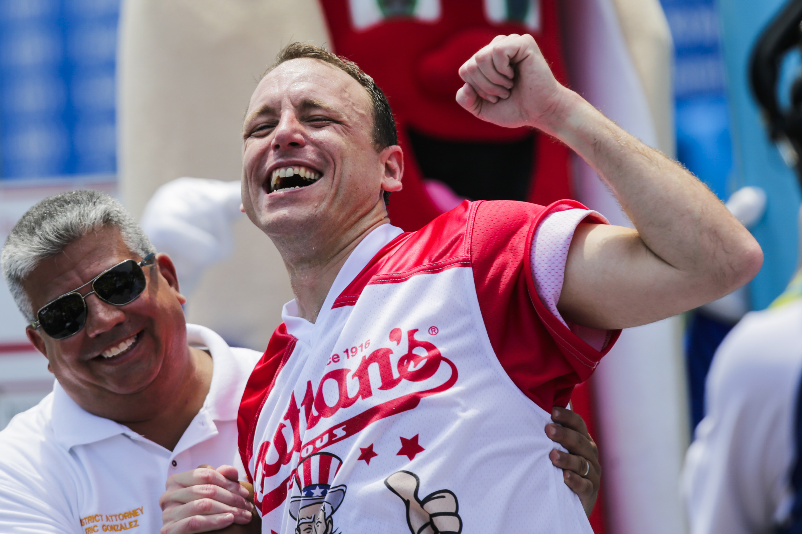 Joey Chestnut Wins 2018 Nathan's Hot Dog-Eating Contest