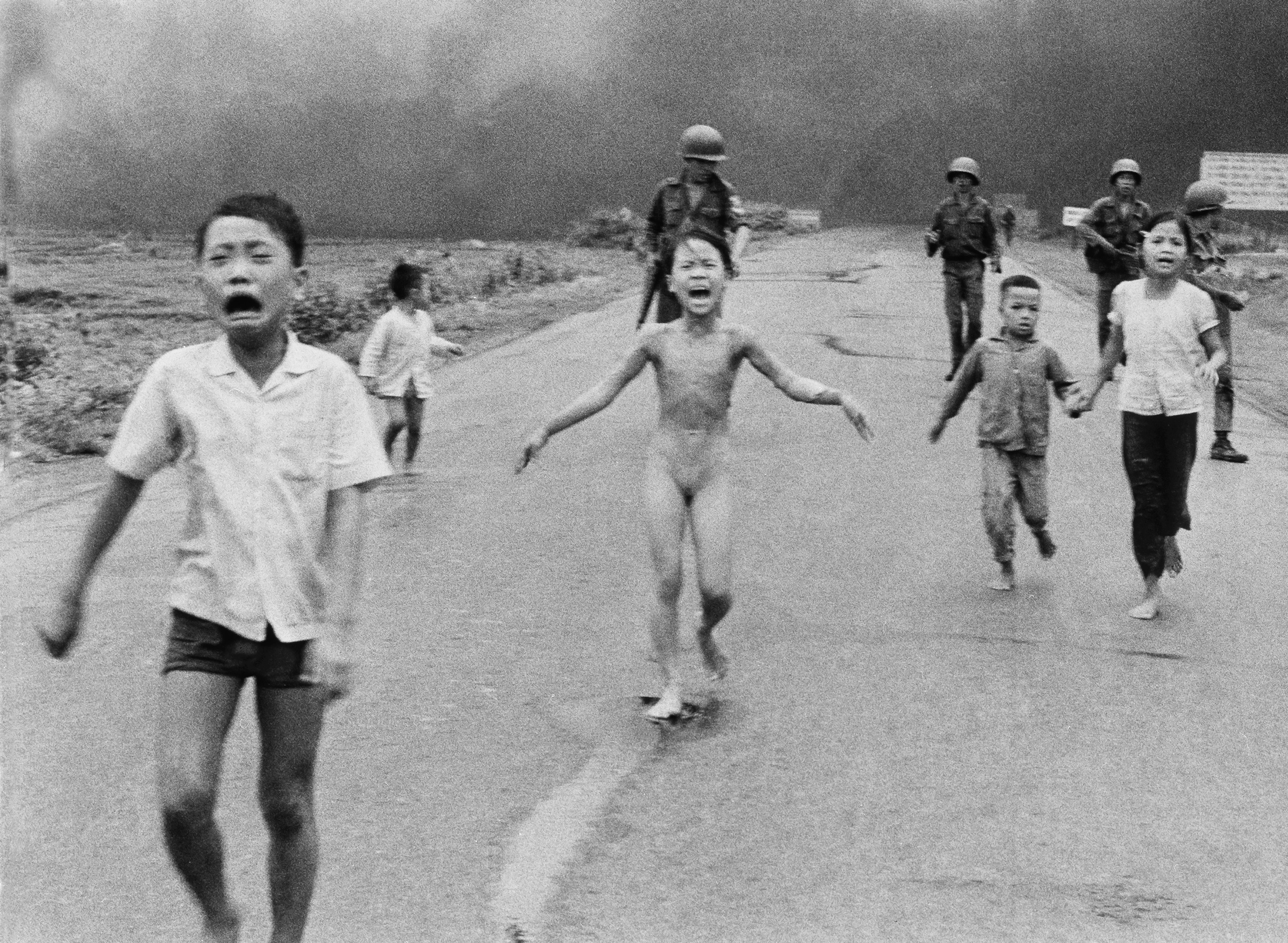 Transcript: James Nachtwey Presents 'Napalm Girl' With Dresden