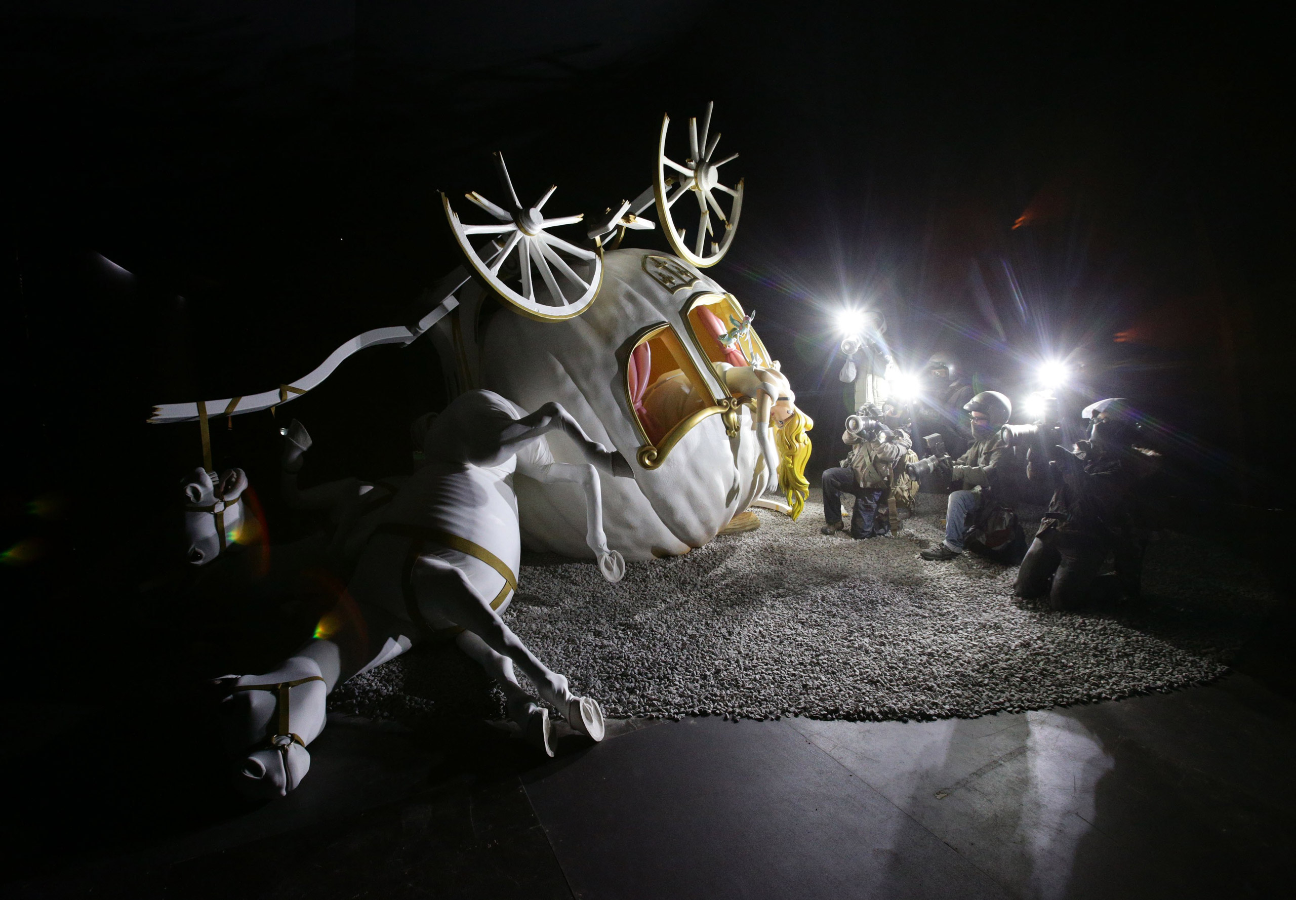 Banksy's Dismaland & Others バンクシー　アートブック Welcome to Dismaland: A First Look at Banksy's New Art Exhibition