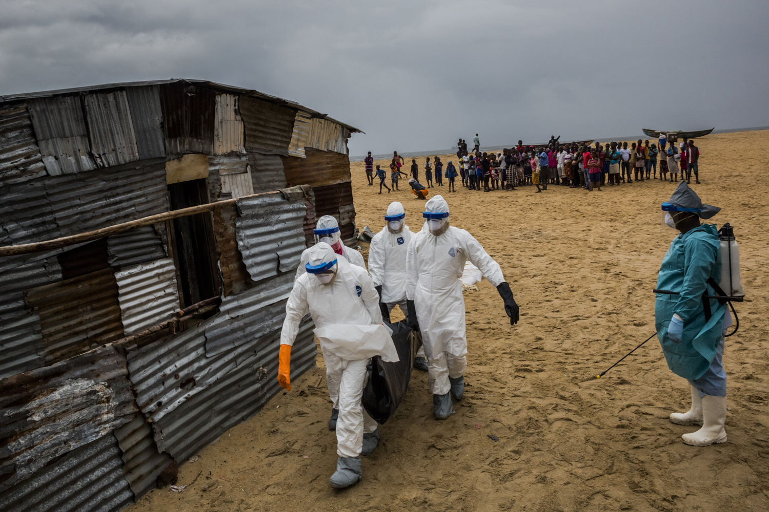 ebola-liberia-red-cross.jpg?