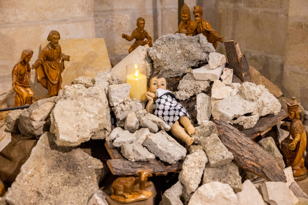 Photo of the nativity installation "Christ in the Rubble" (2023) by Isaac Munther.