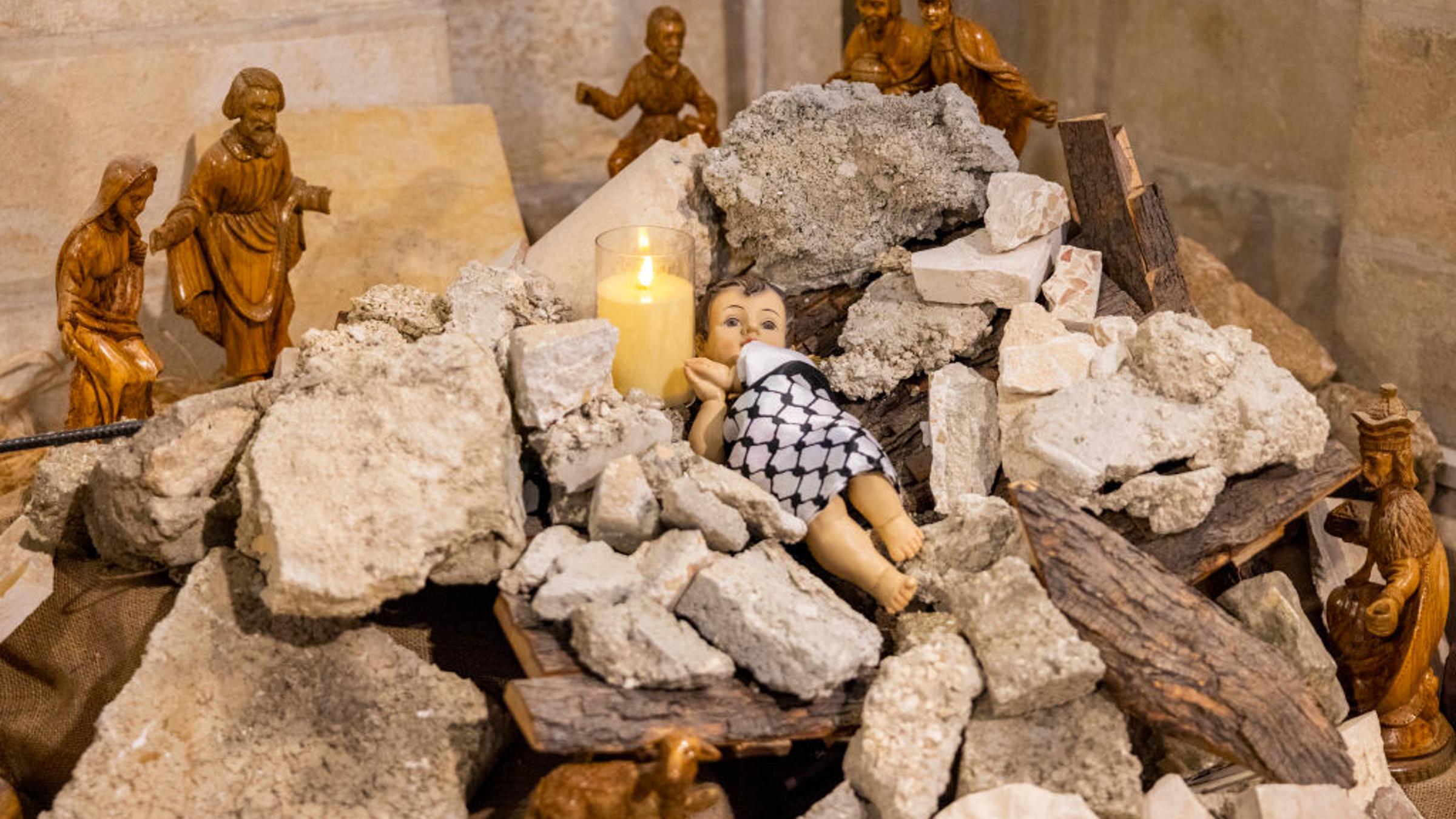 Photo of the nativity installation "Christ in the Rubble" (2023) by Isaac Munther.