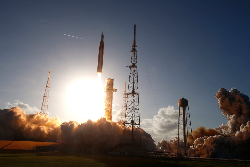 NASA’s Historic Lunar Mission Launch, in Photos
