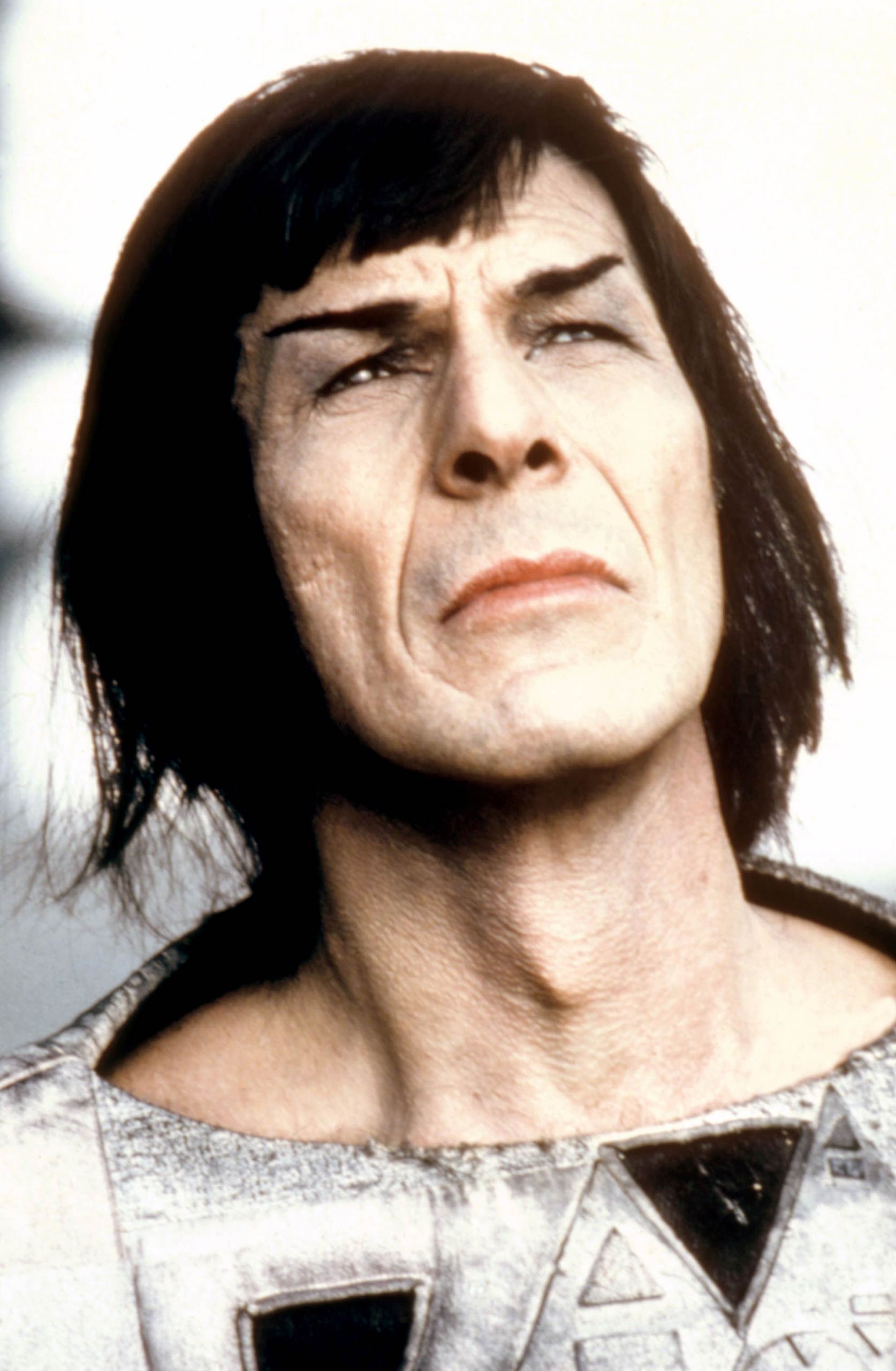 did leonard nimoy smoke cigarettes Leonard Nimoy Dead: Spock, Star Trek, and How It Almost Didn't Happen