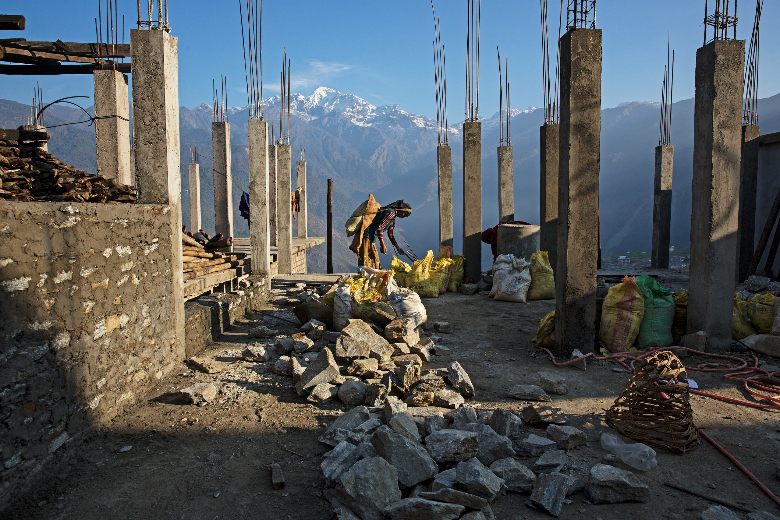 nepal-still-in-ruins-year-