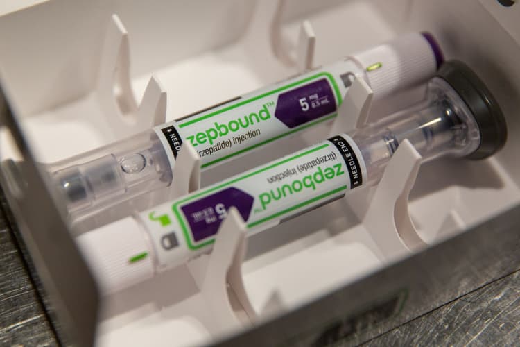 The Health Risks and Benefits of Weight-Loss Drugs