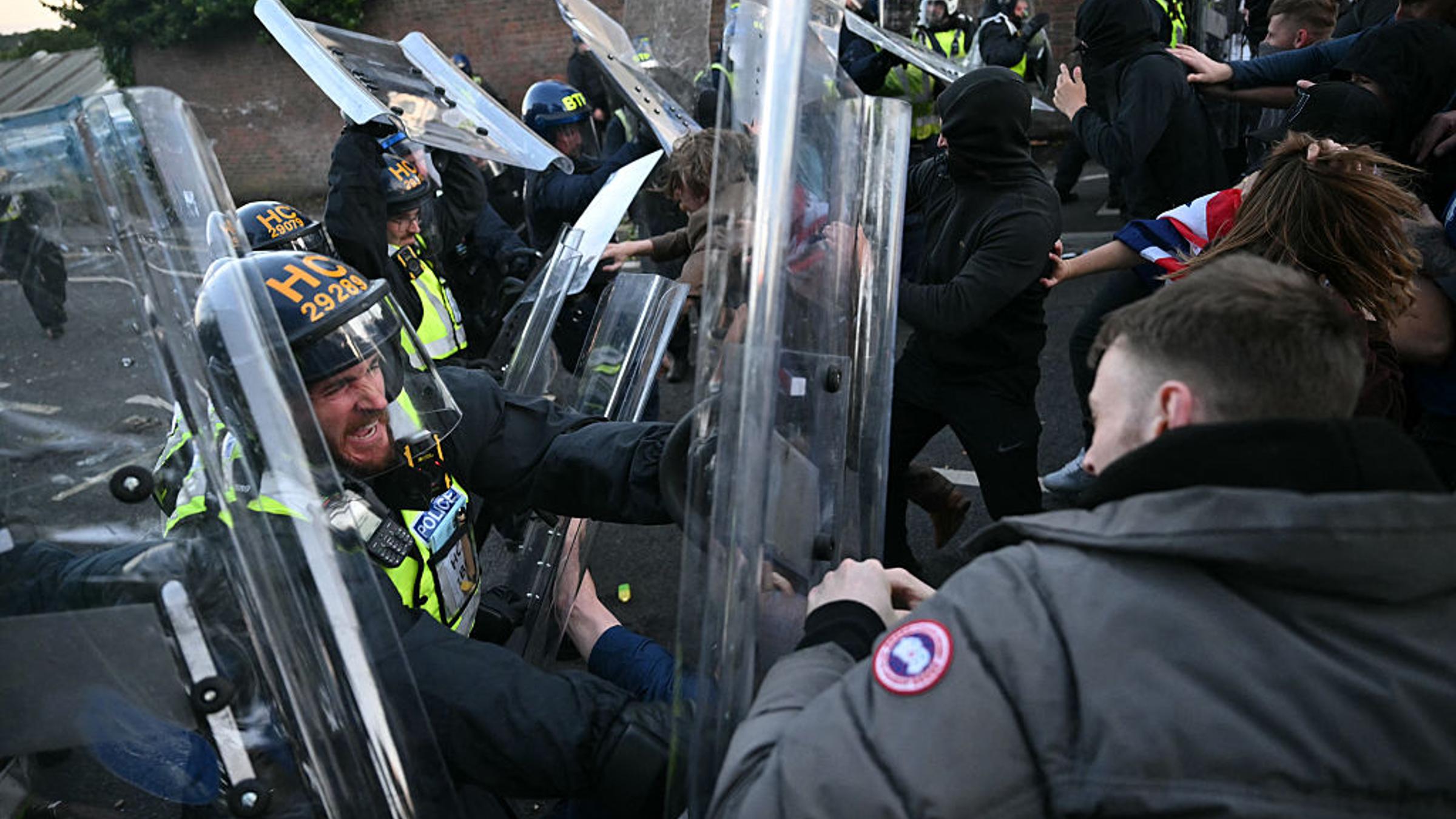 U.K. Prime Minister Condemns Violent Protests as Police Face Criticism Over Handcuffed Student’s Murder U.K. Prime Minister Condemns Violent Protests as Police Face Criticism Over Handcuffed Student’s Murder