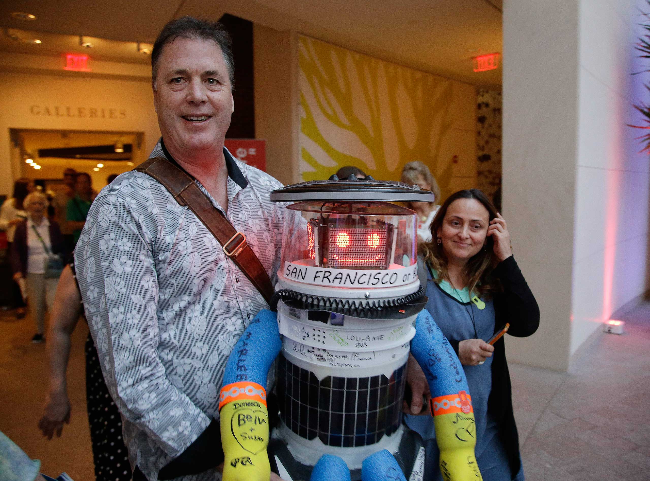 Hitchhiking Robot