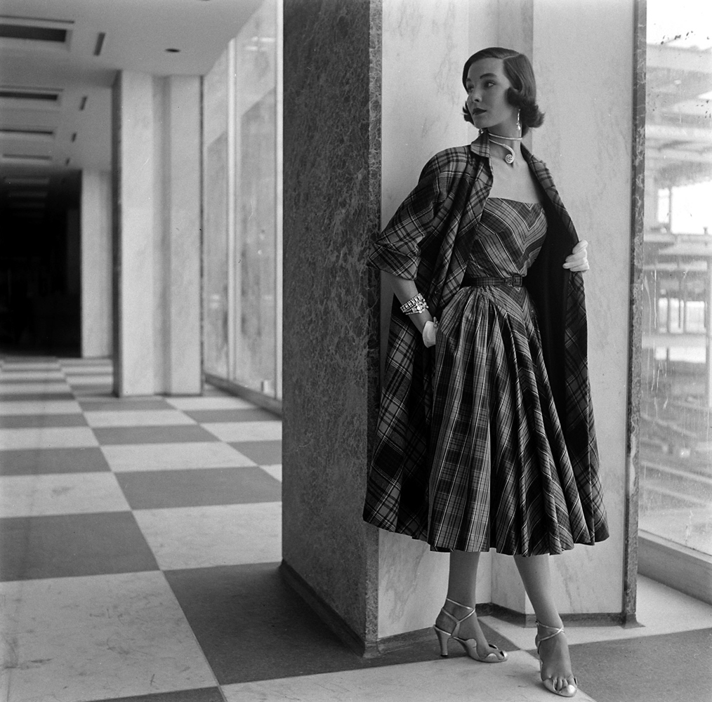 LIFE Magazine's Fashion Photography of the 1950s