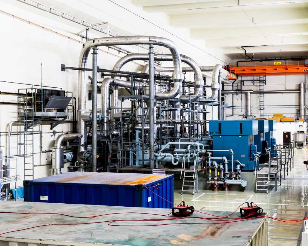 Barsebäck Nuclear Power Station, Barsebäck, Sweden. Architect: unknown, 1977. Turbine hall.