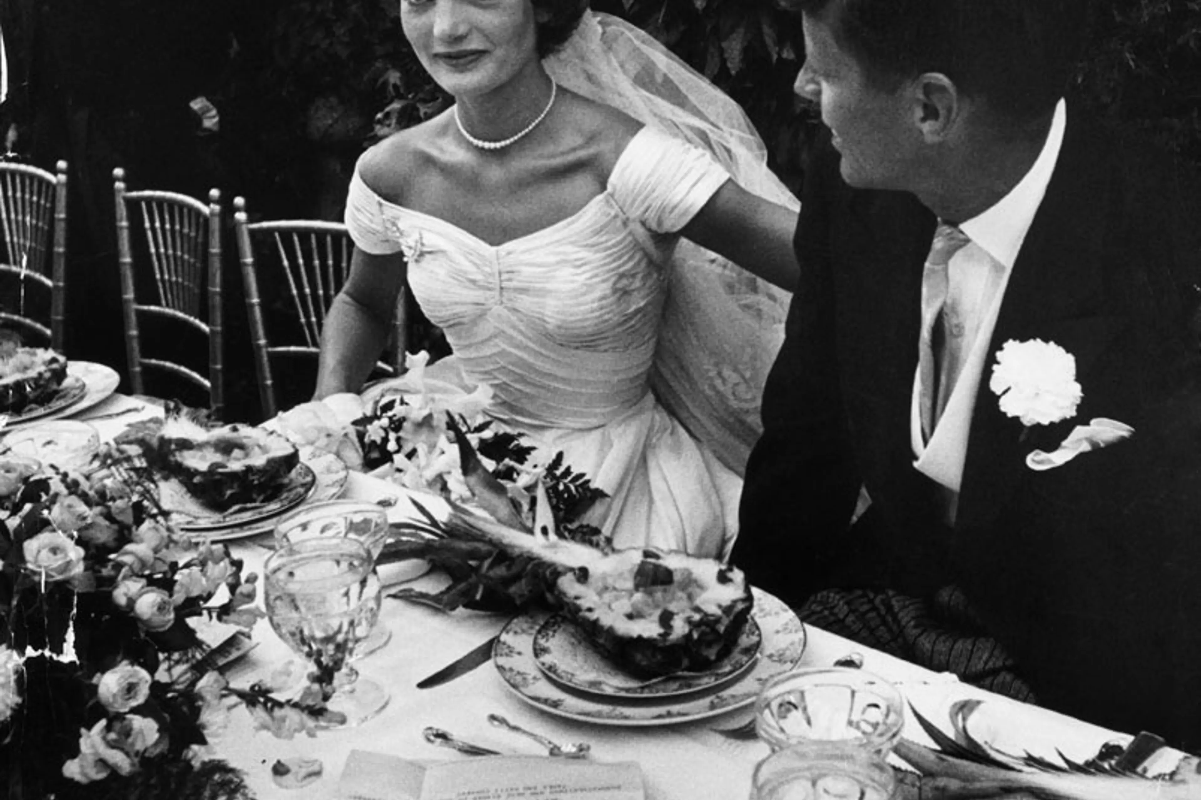 JFK and Jackie's Wedding: LIFE Photos From Newport, September, 1953 JFK and Jackie's Wedding: LIFE Photos From Newport, September, 1953