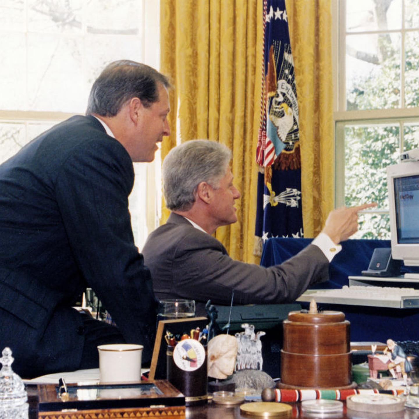 Gore and Clinton With a Computer