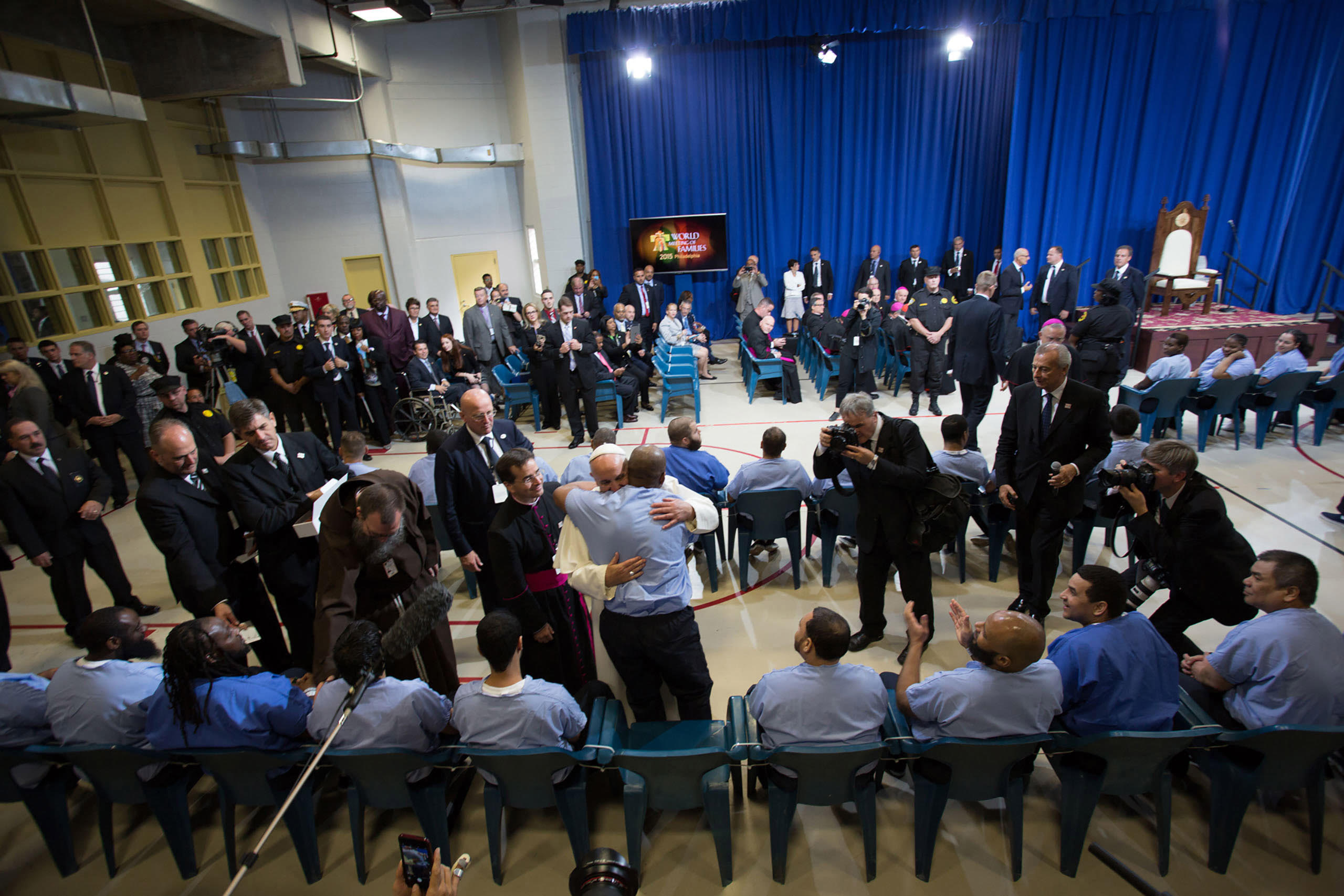 Pope Francis greets inmates during his visit to Curran-Fromhold Correctional Facility in Philadelphia, PA. Sept, 27, 2015.