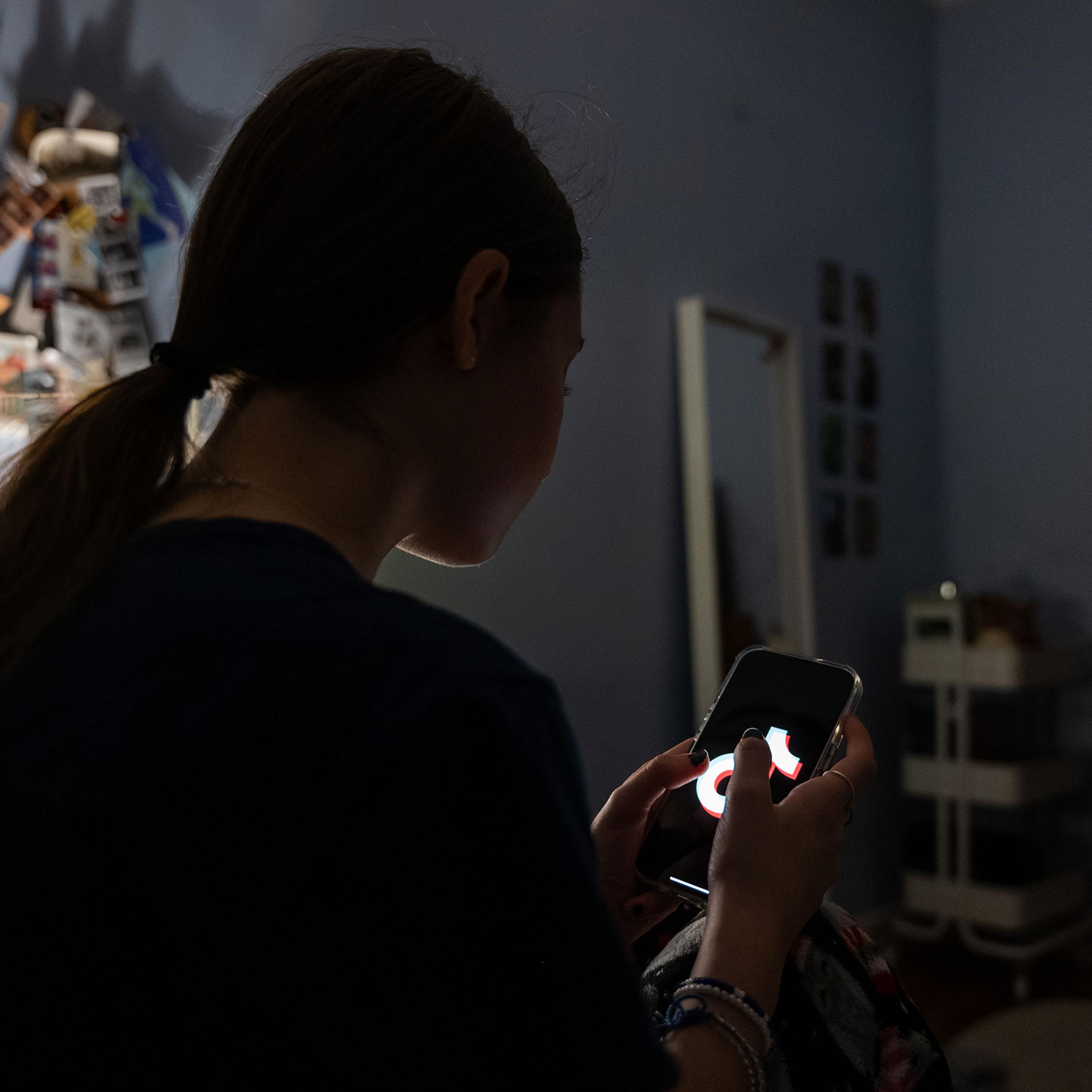 Social Media's Affects On Children Under Scrutiny As Big Tech CEO's Face Congressional Committee On The Subject