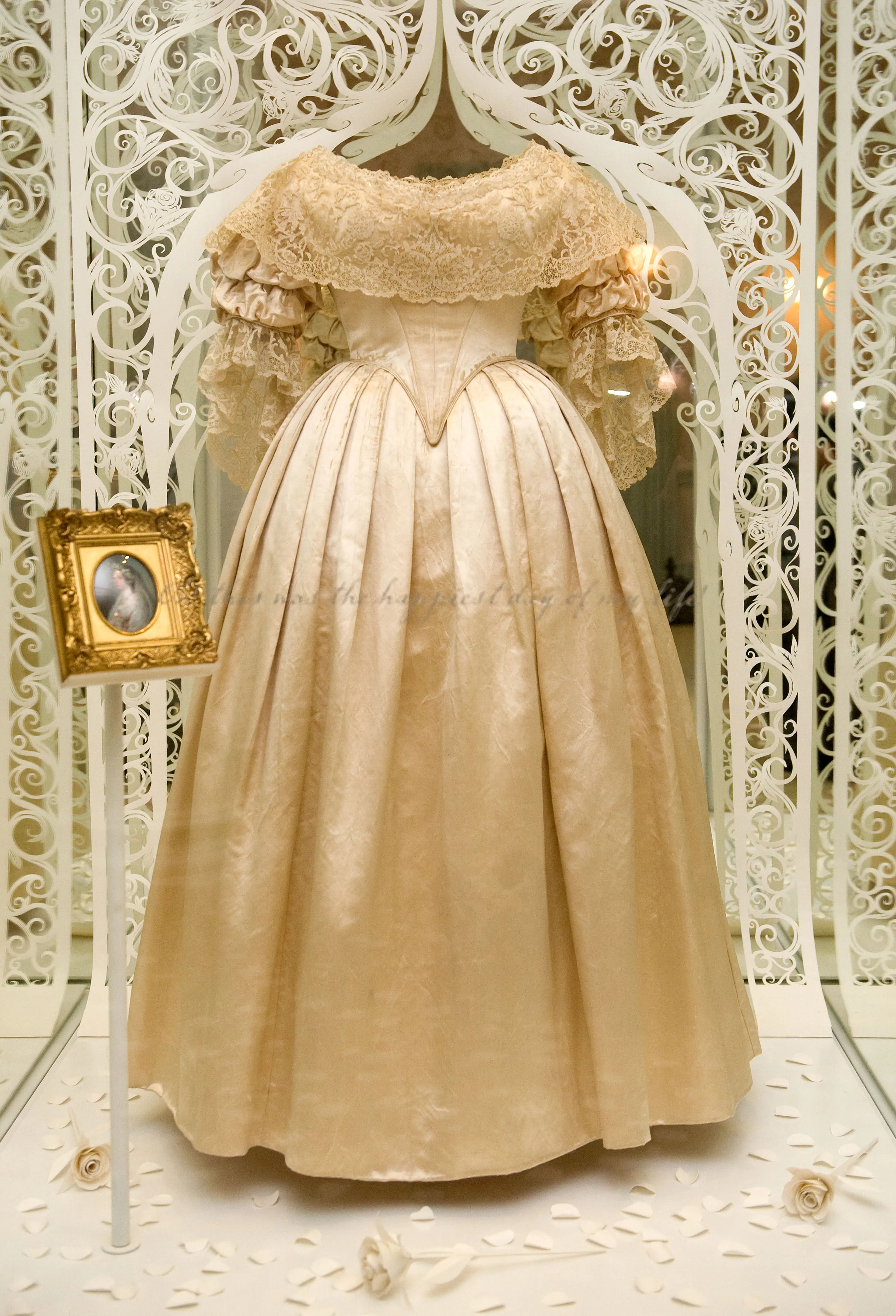 Best British Royal Wedding Dresses in History: Photos Best British Royal Wedding Dresses in History: Photos