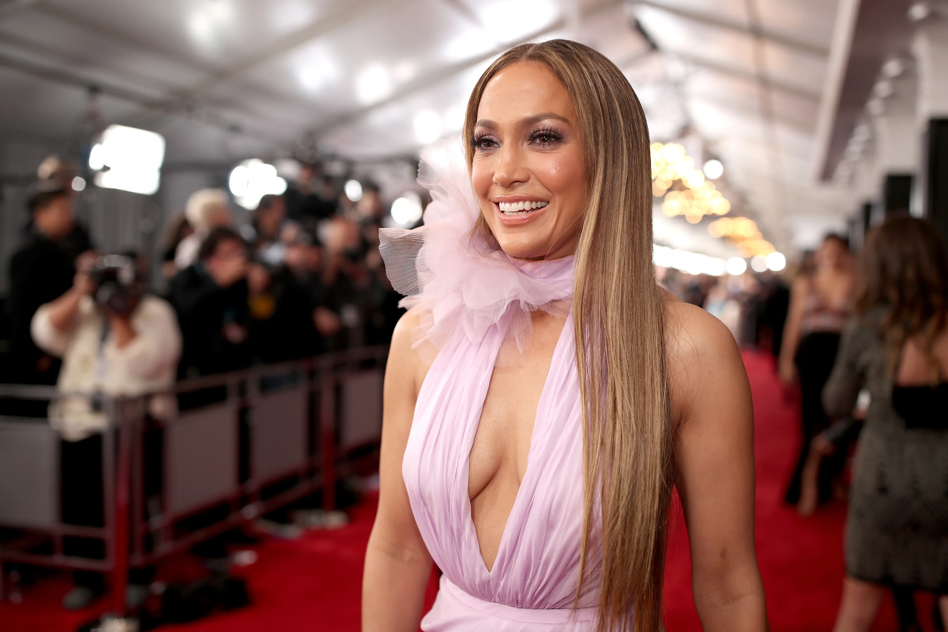 Grammys 2017: Jennifer Lopez Infamous Versace Dress Grammys 2017: Jennifer Lopez Infamous Versace Dress