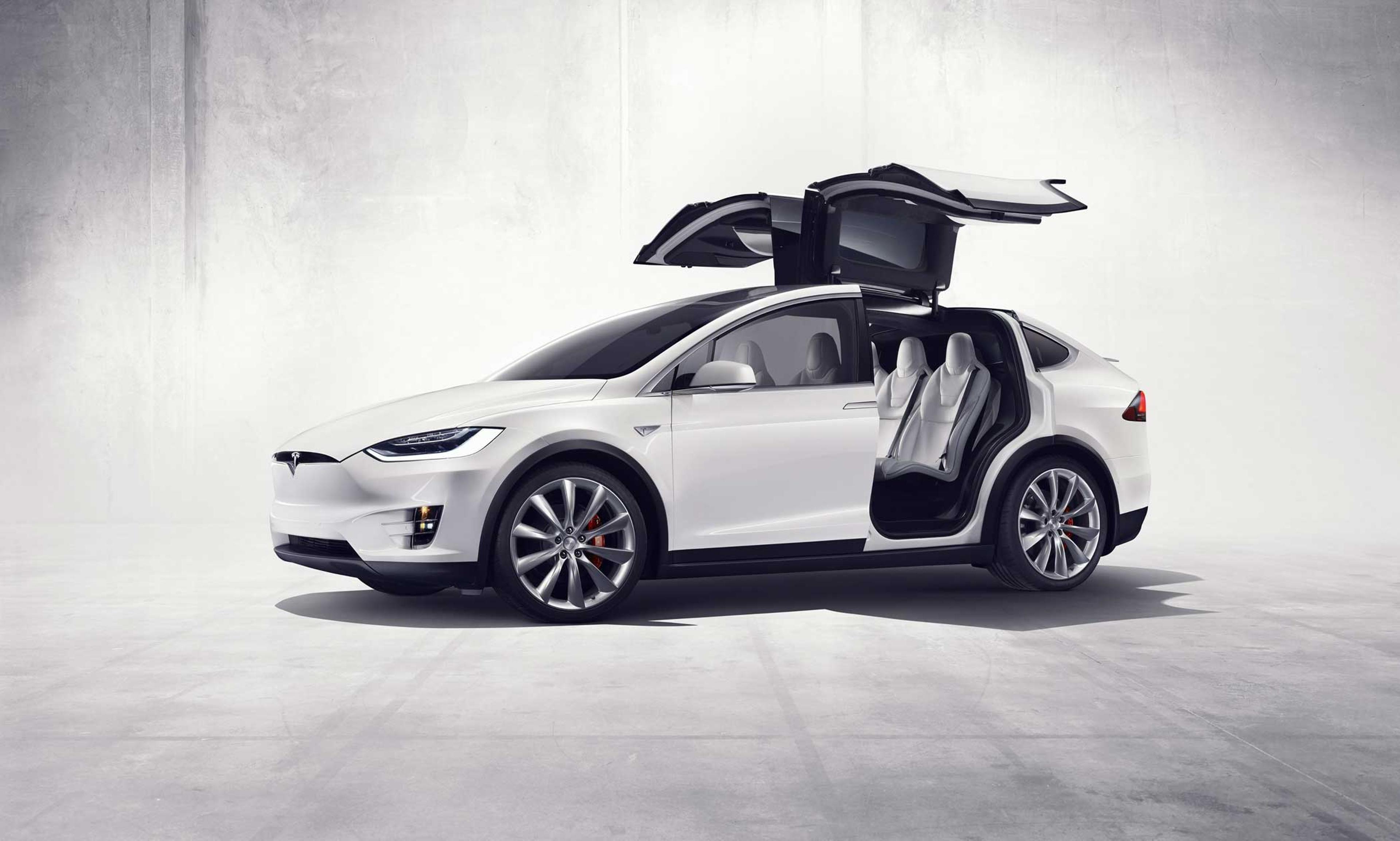 Tesla Model X: See Inside the All-Electric SUV