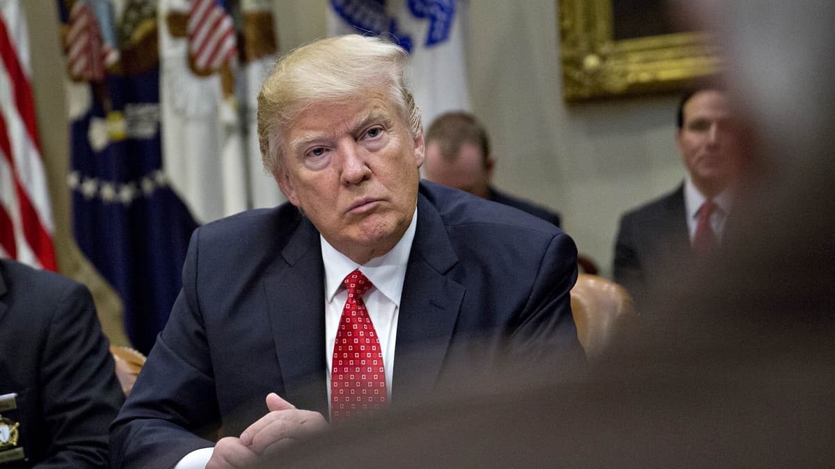 Impeach Donald Trump Petition Grows to 650,000 Signatures