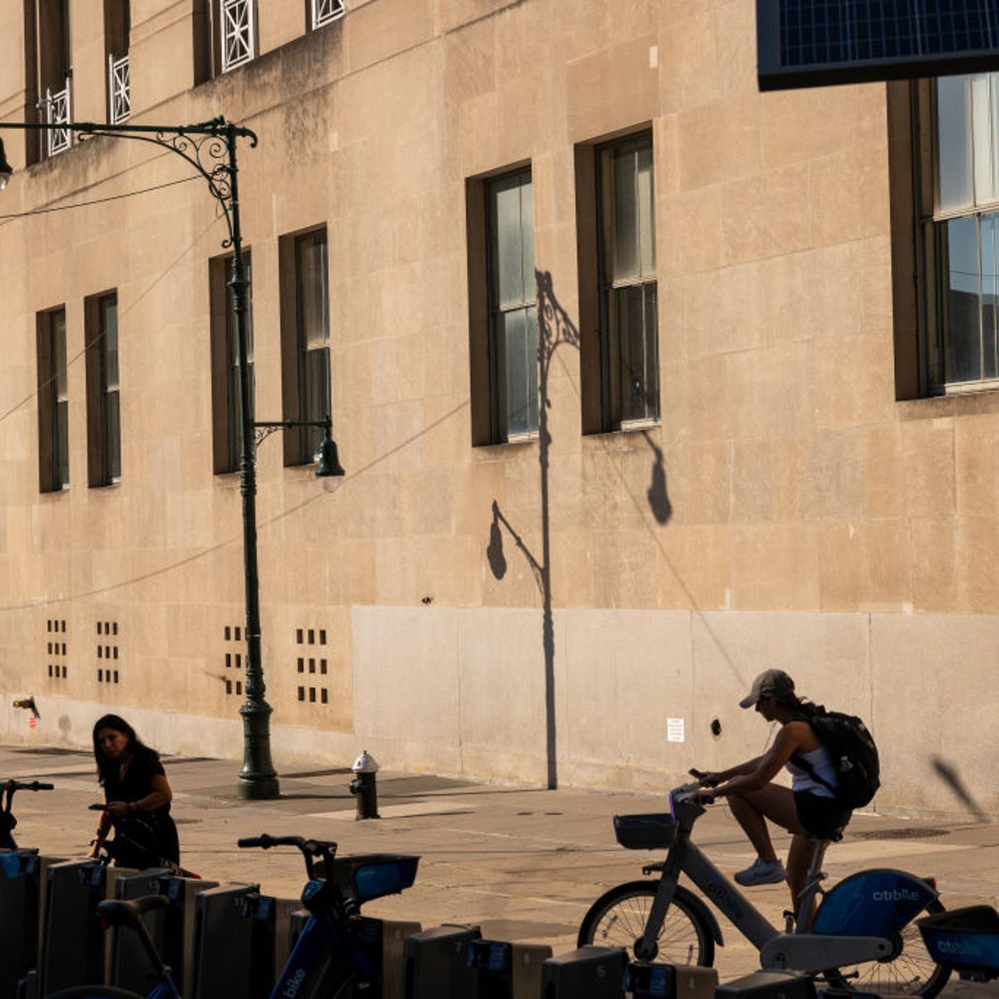 New York City Swelters Under Early September Heatwave