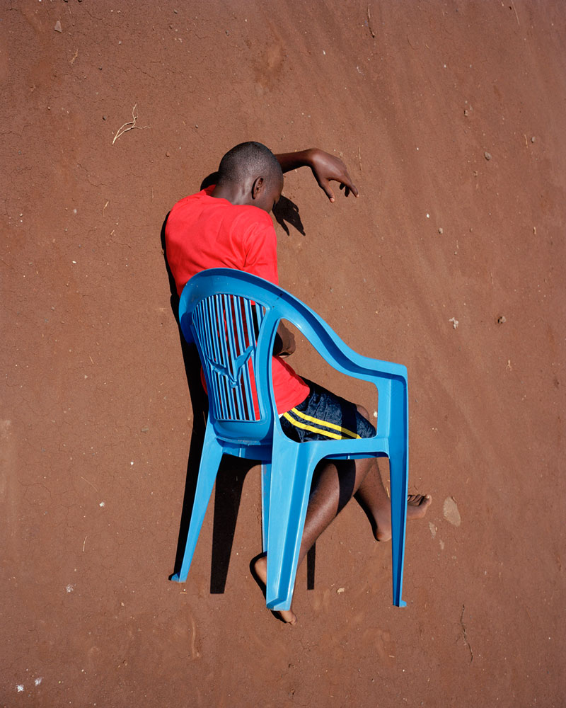 In the Shadow of Viviane Sassen