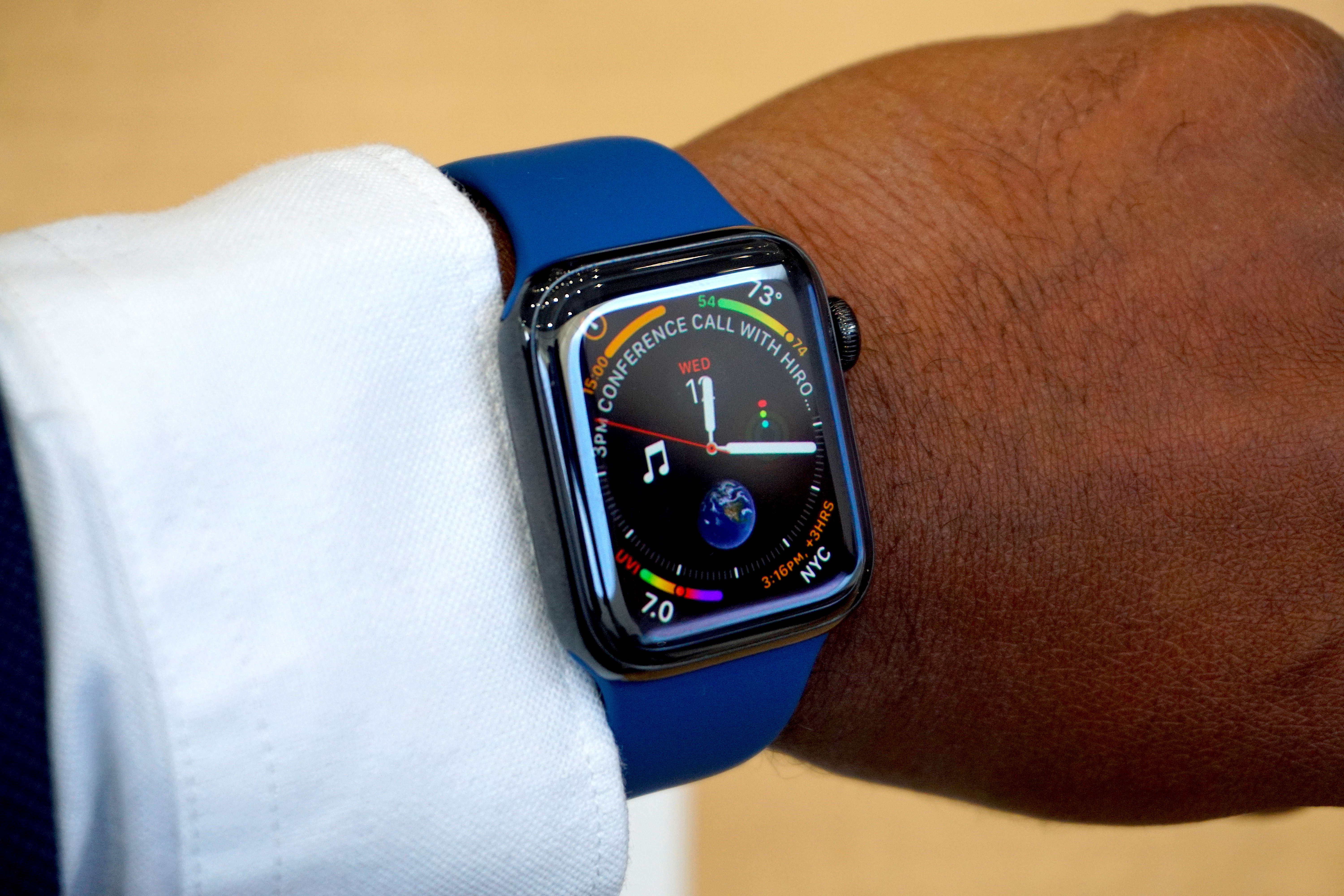 Apple Watch Series 4 First Impression: Hands-On Review