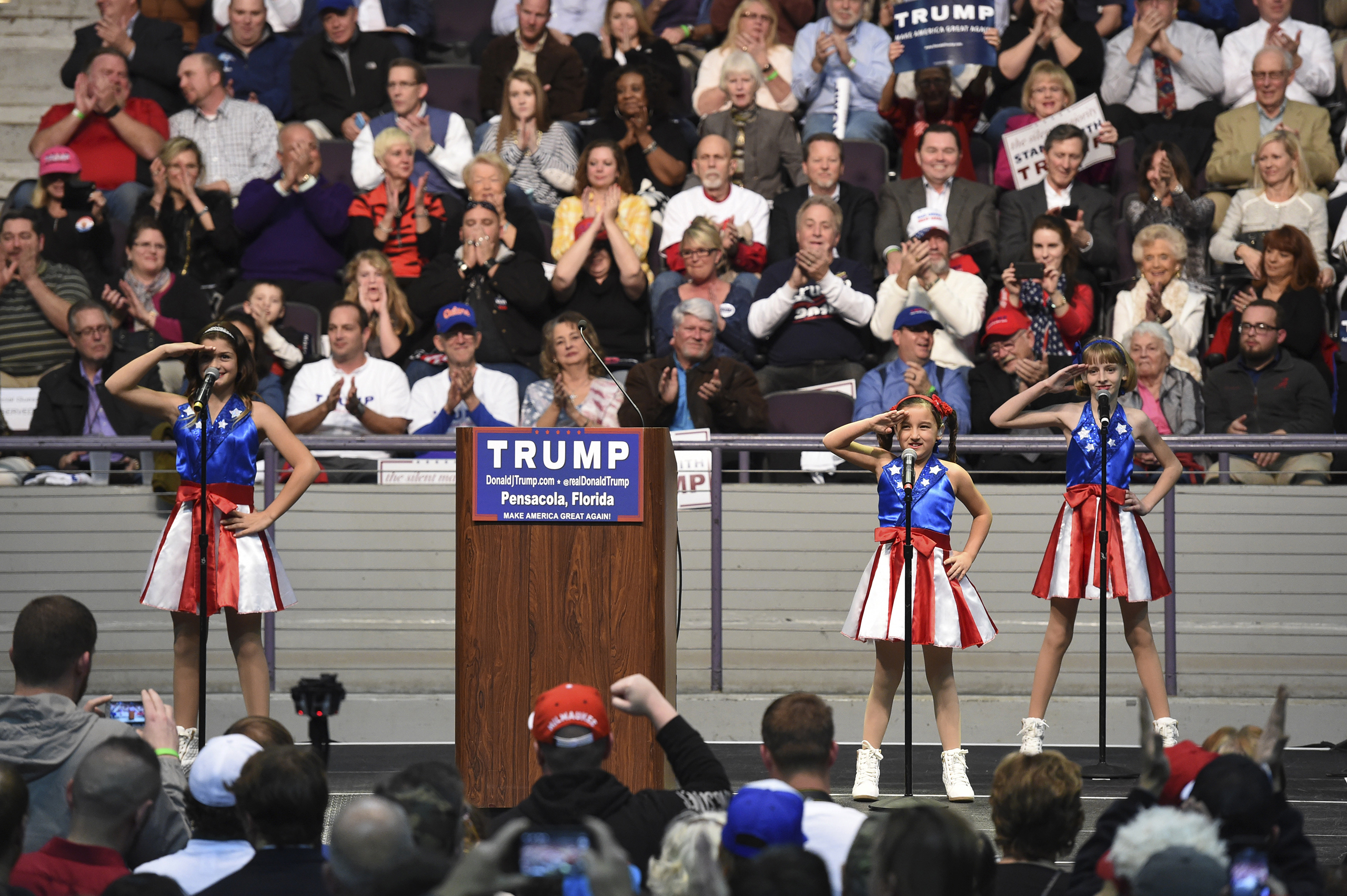 Pro-Donald Trump 'USA Freedom Kids' Plans to Sue Campaign