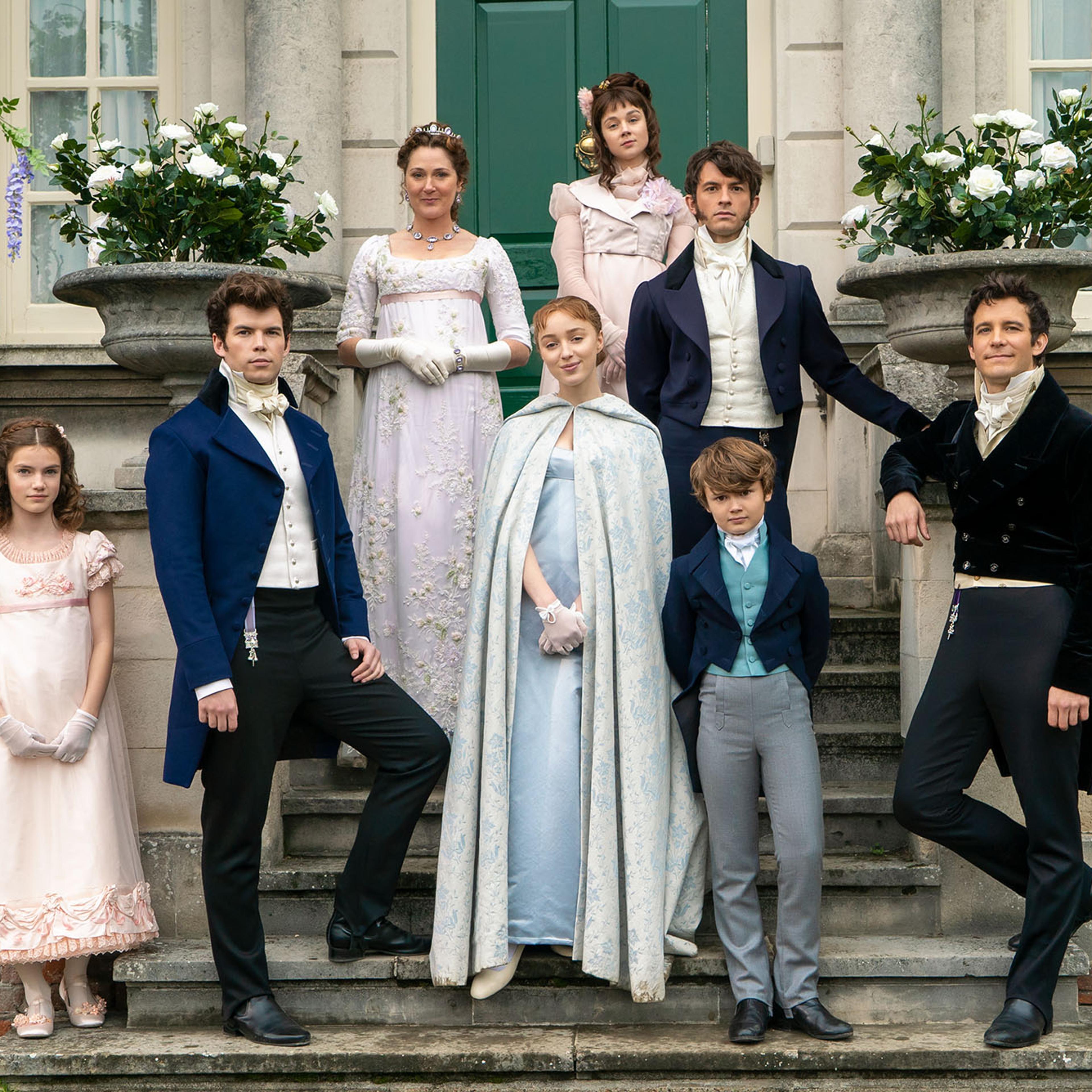 BRIDGERTON (L to R) FLORENCE HUNT as HYACINTH BRIDGERTON, LUKE NEWTON as COLIN BRIDGERTON, RUTH GEMMELL as LADY VIOLET BRIDGERTON, PHOEBE DYNEVOR as DAPHNE BRIDGERTON, CLAUDIA JESSIE as ELOISE BRIDGERTON, JONATHAN BAILEY as ANTHONY BRIDGERTON, WILL TILST