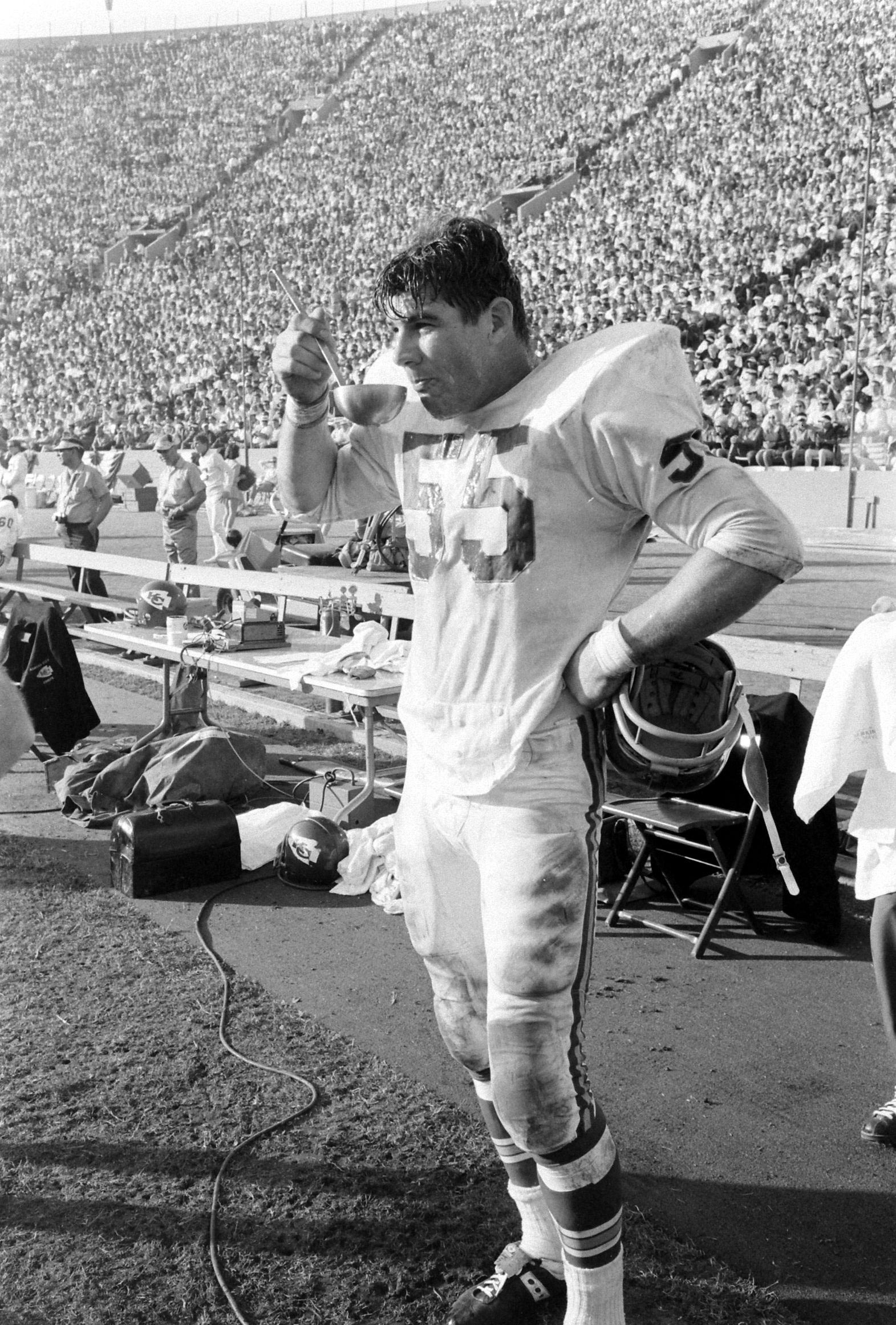 len dawson super bowl cigarette Photos of the Kansas City Chiefs in First Super Bowl