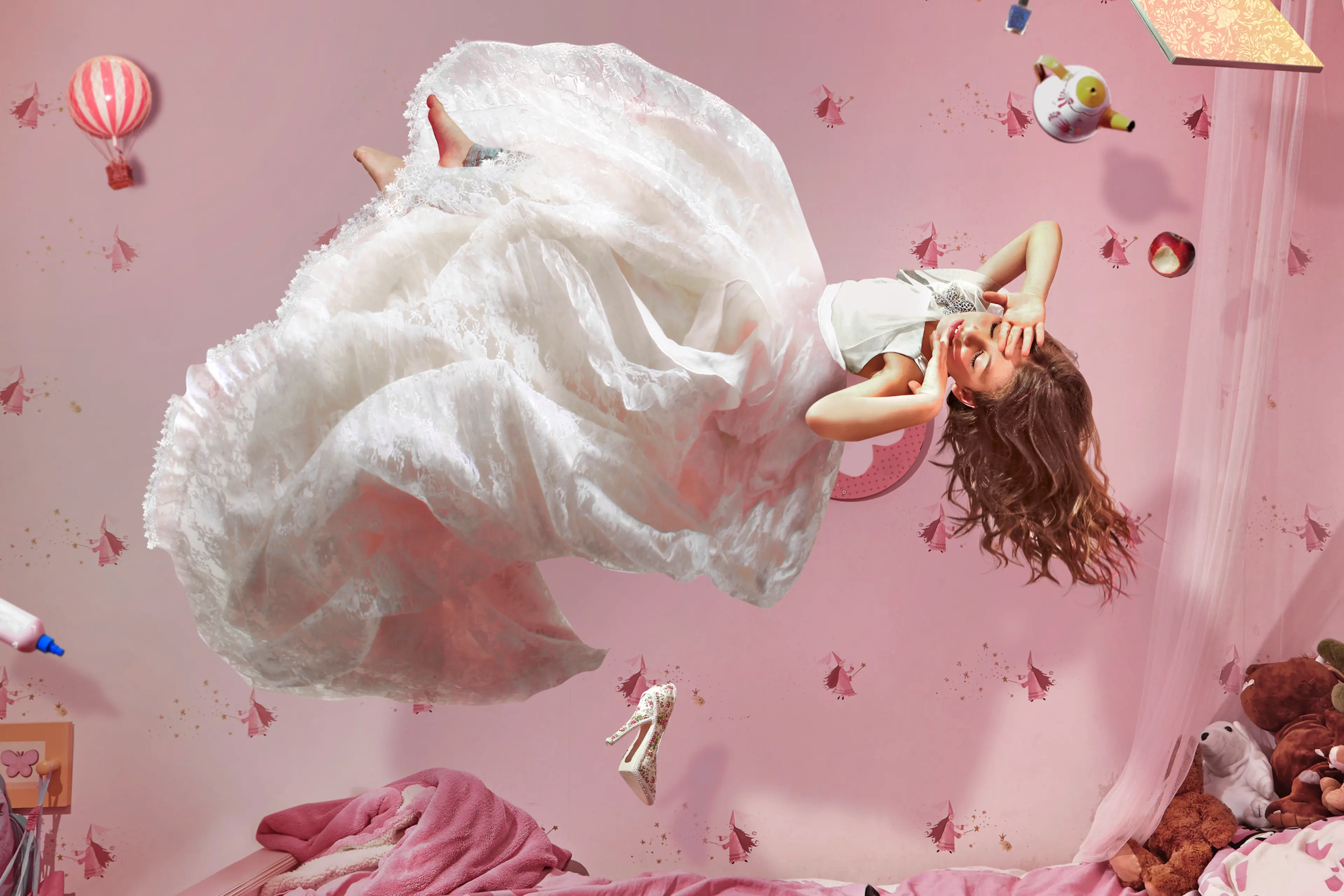 The False Escapism of Soft Girls and Tradwives The False Escapism of Soft Girls and Tradwives