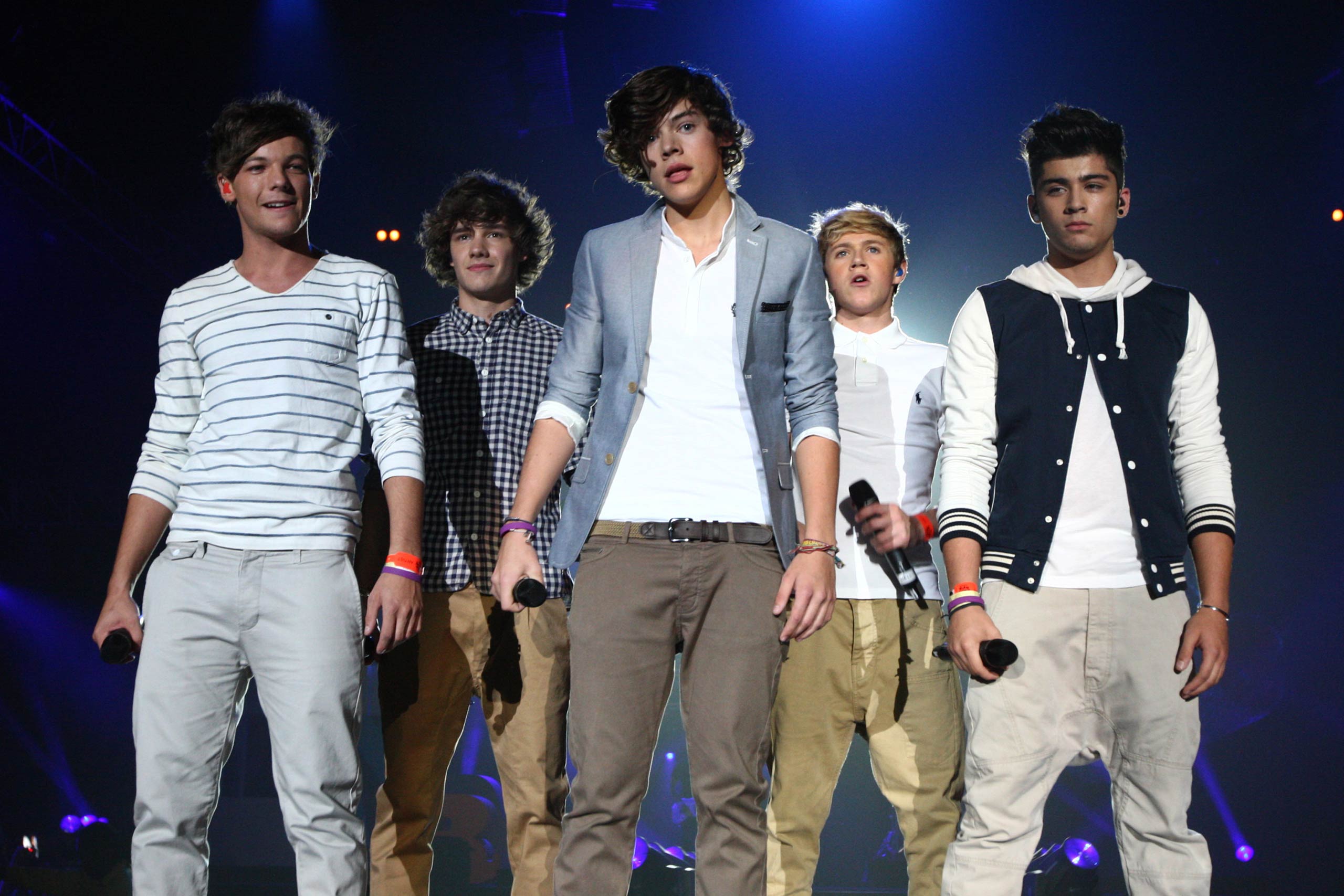 One Direction Sets 6 New Guinness World Records