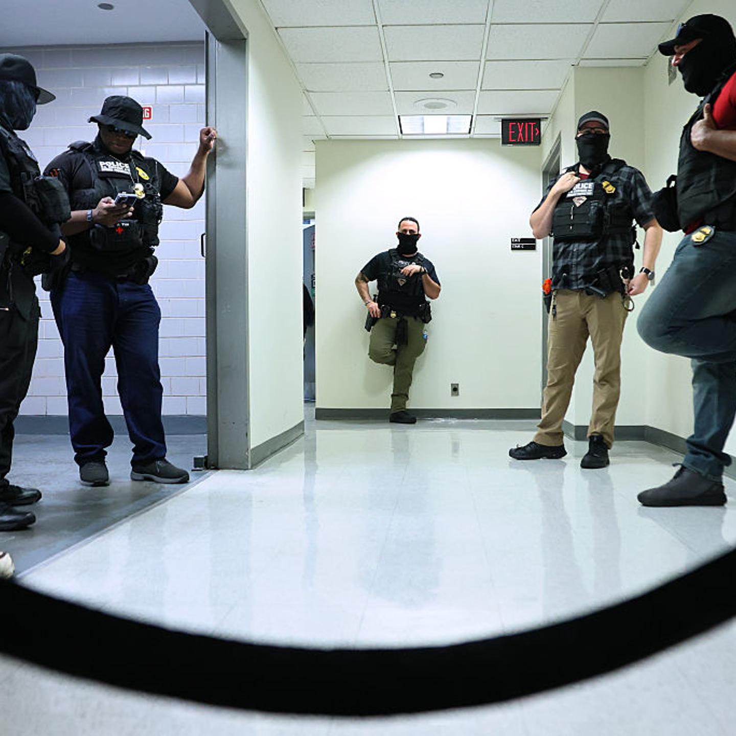 ICE Detains Immigrants Inside New York City Courthouses