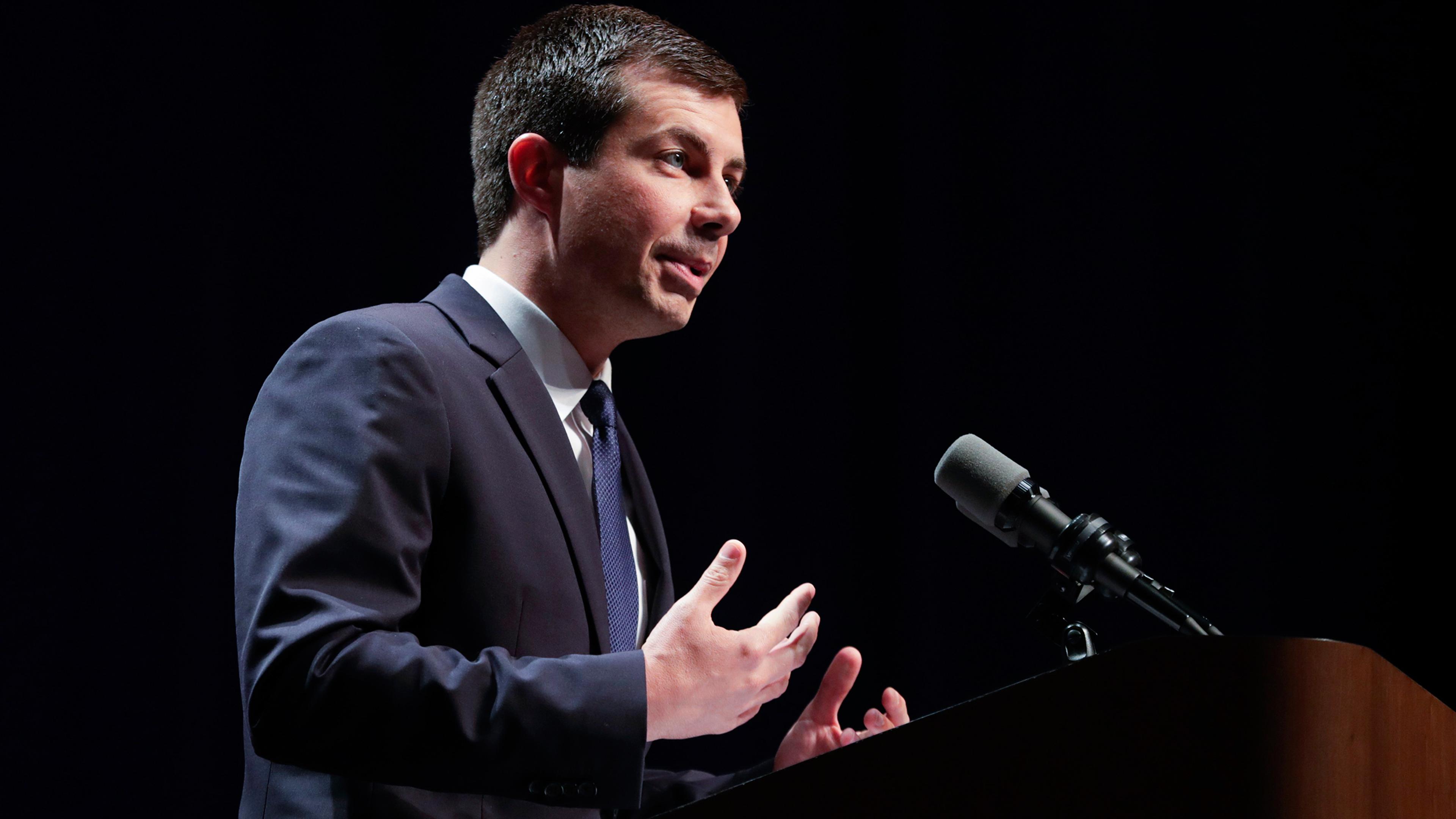 Democratic presidential candidate Mayor Pete Buttigieg delivers remarks on foreign policy and national security during a speech at the Indiana University Auditorium in Bloomington, Ind., June 11, 2019.