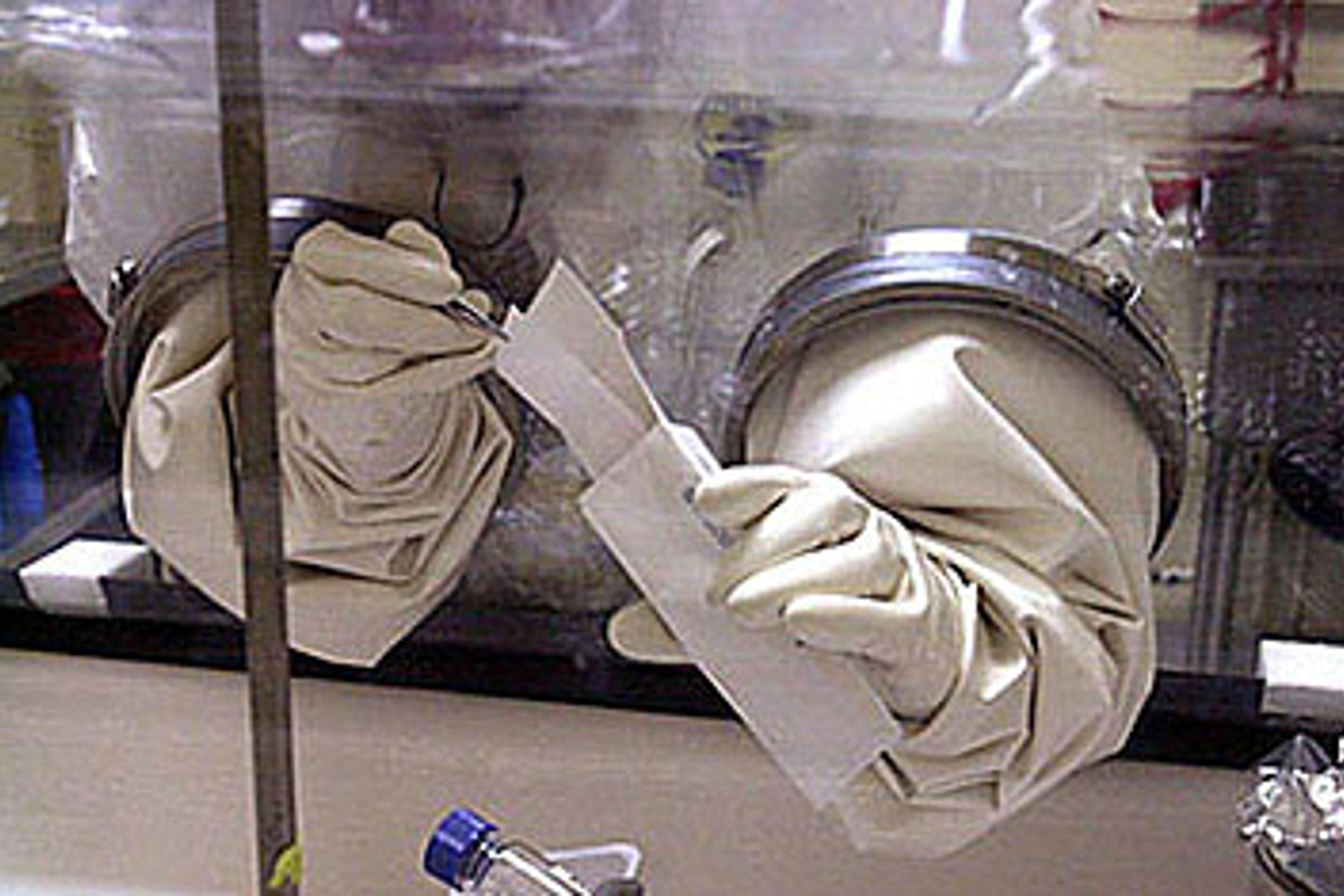 Anthrax Lab Sample How Solid Is the Anthrax Evidence?