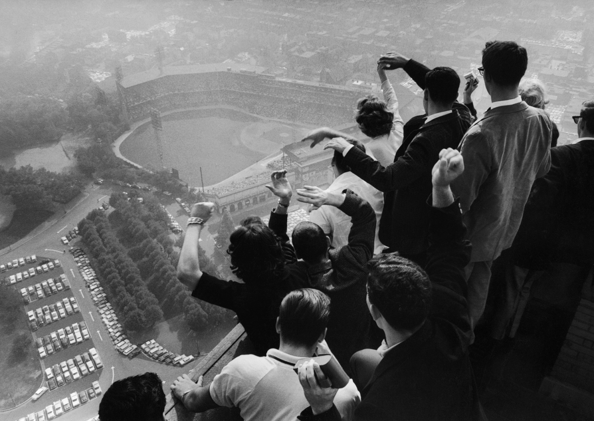 us 軍幕ポール　1968年製　8本 Pittsburgh Pirate Fans Rejoice as the Bucs Win the World Series, 1960