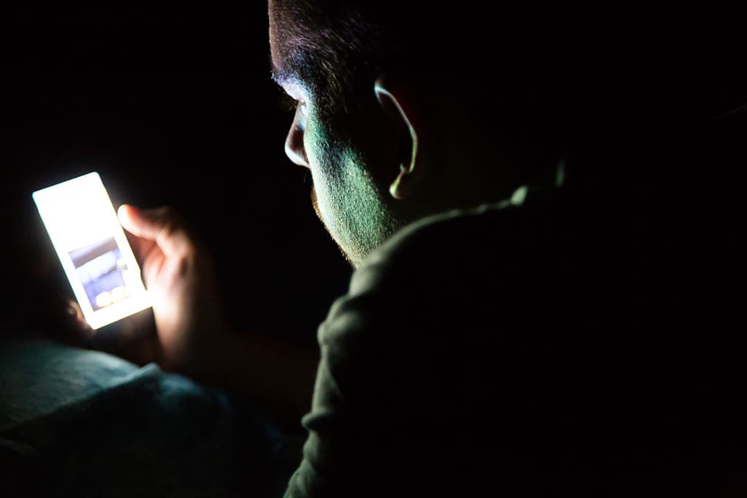 Using Internat Using Your Phone at Night May Not Be as Bad as You Think
