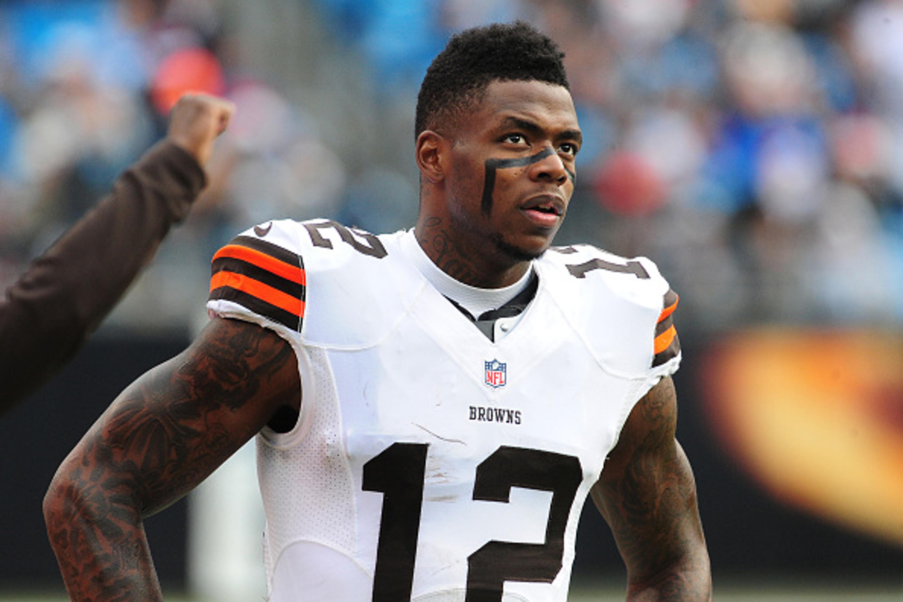 NFL Suspends Browns Wide Receiver Josh Gordon for at Least a Year