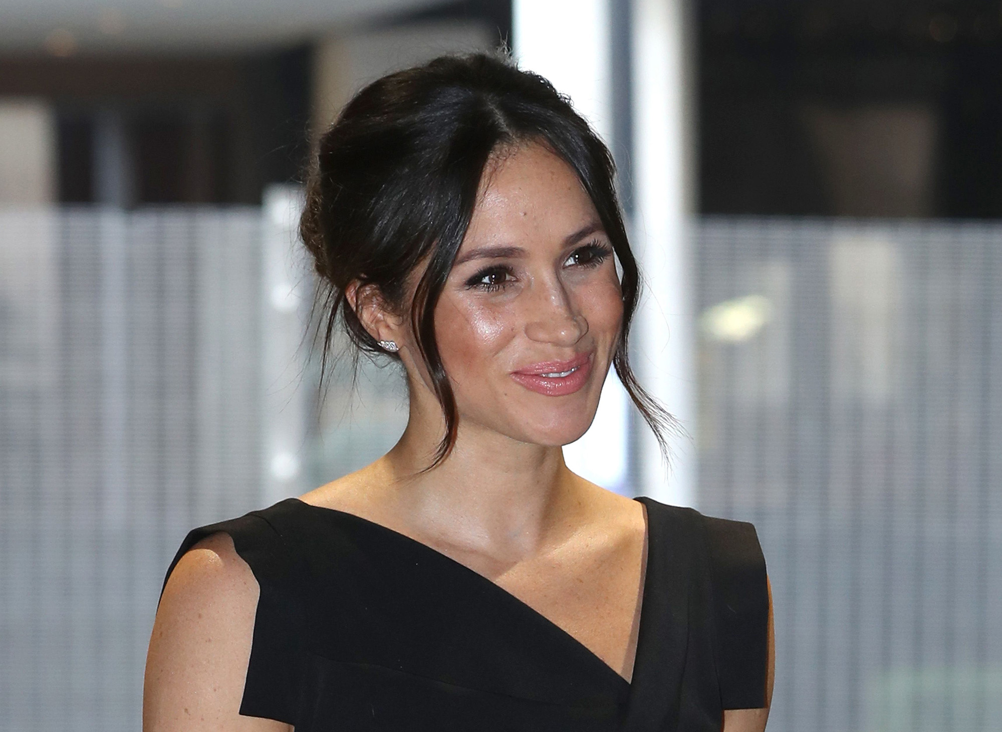 Meghan Markle Wears Celeb Favorite Black Halo Jackie O Dress Meghan Markle Wears Celeb Favorite Black Halo Jackie O Dress