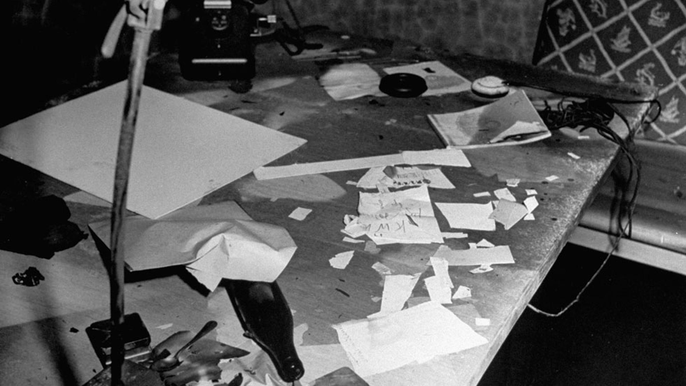 Adolf Hitler's Bunker and the Ruins of Berlin: Photos From 1945