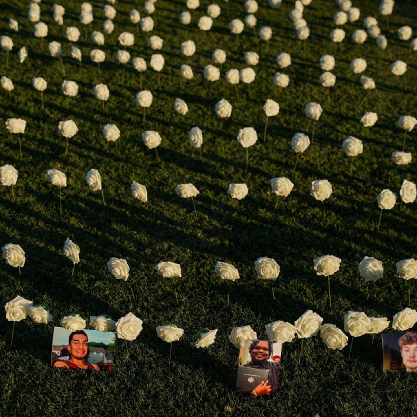 US-WEAPONS-VIOLENCE-GUNS-VIGIL