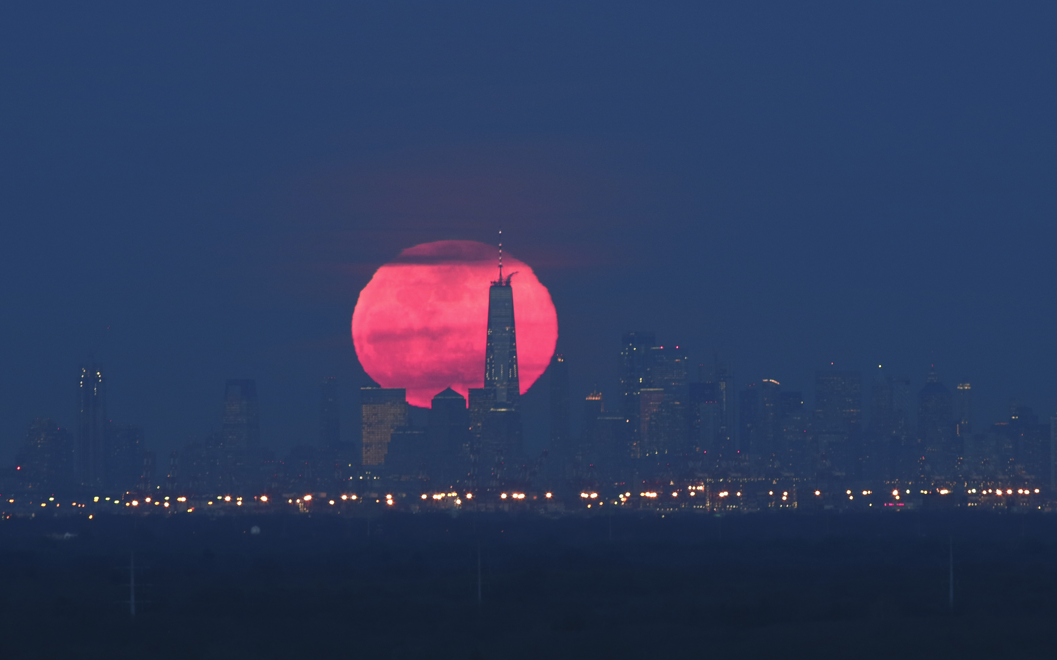 Brightest Super Moon Of The Year Lights Up New York City