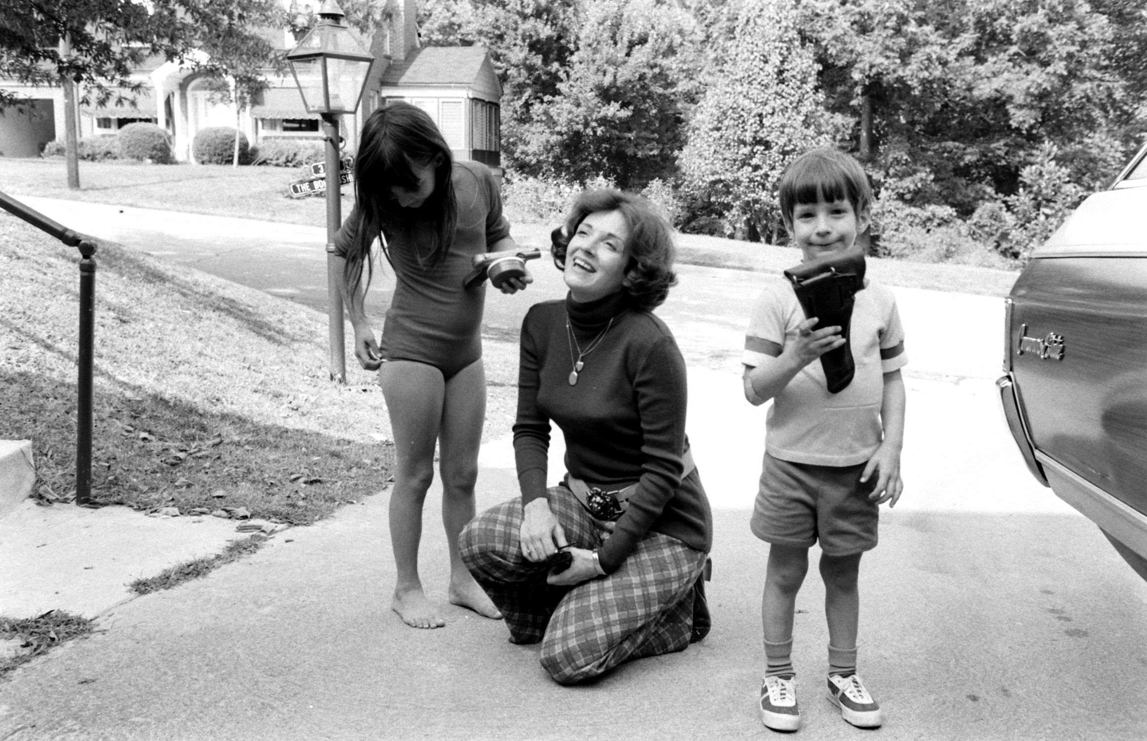 POW wife Valerie Kushner from a LIFE photo essay by Leonard McCombe in 1972.
