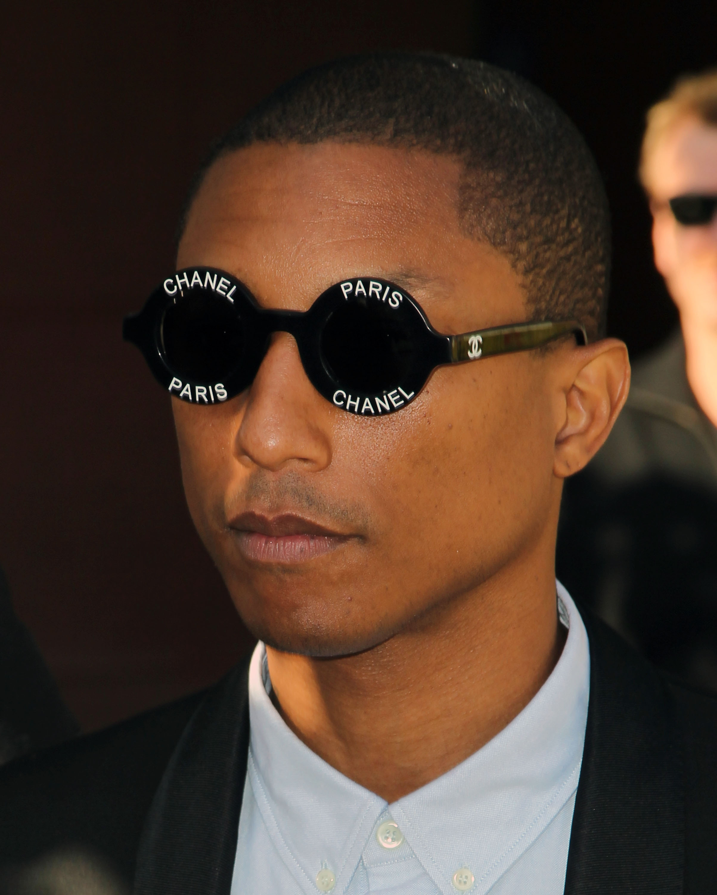Chanel sunglasses worn Chanel // Brown 5380-A Wayfarer Sunglasses – VSP Consignment main image 2