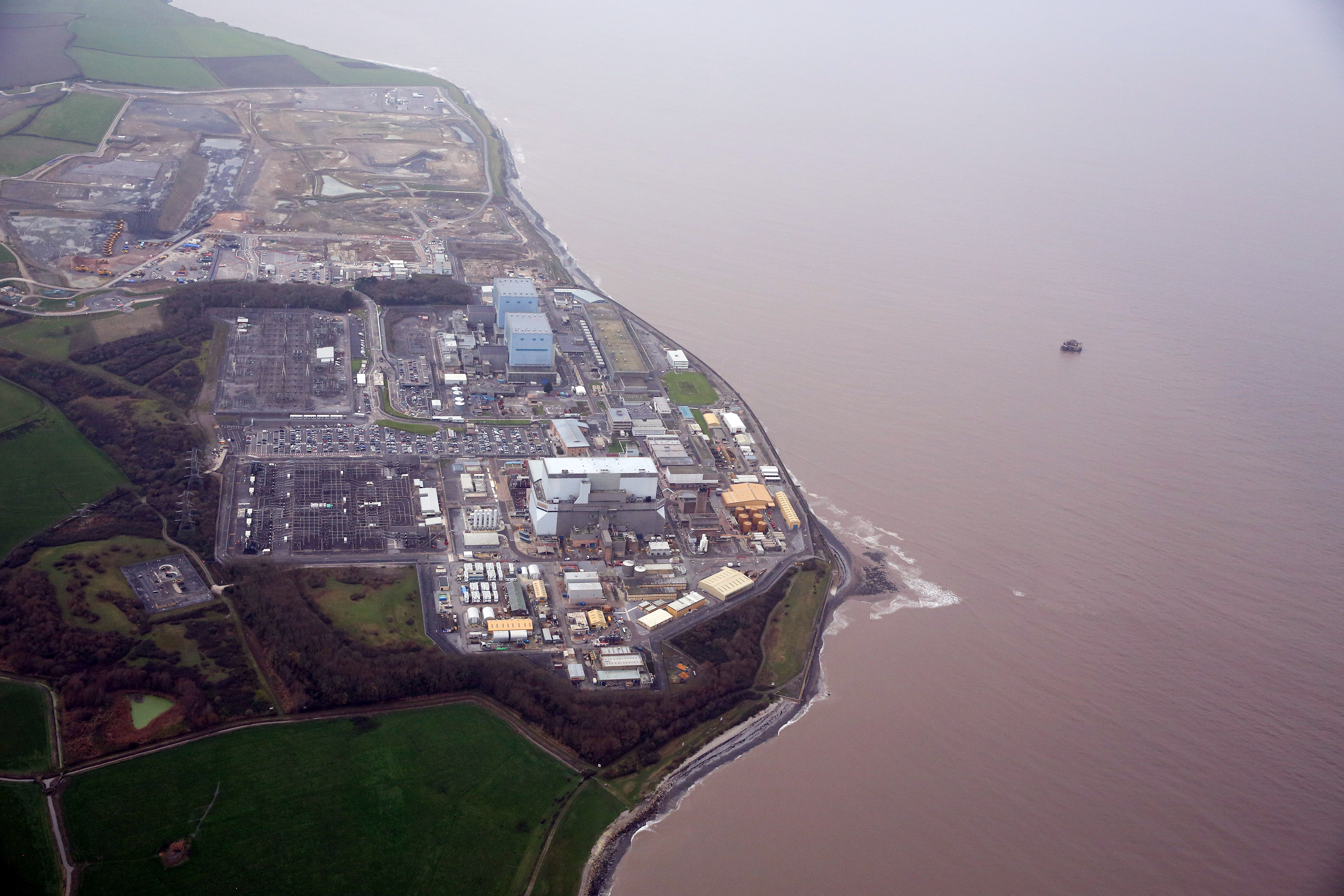 Britain Approves Hinkley Point Nuclear Power Plant