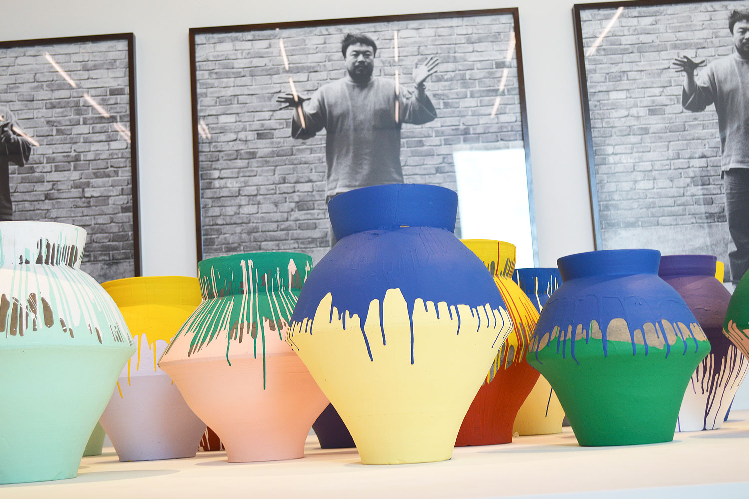 Florida Man Deliberately Smashes $1M Vase by Chinese Artist Ai Weiwei