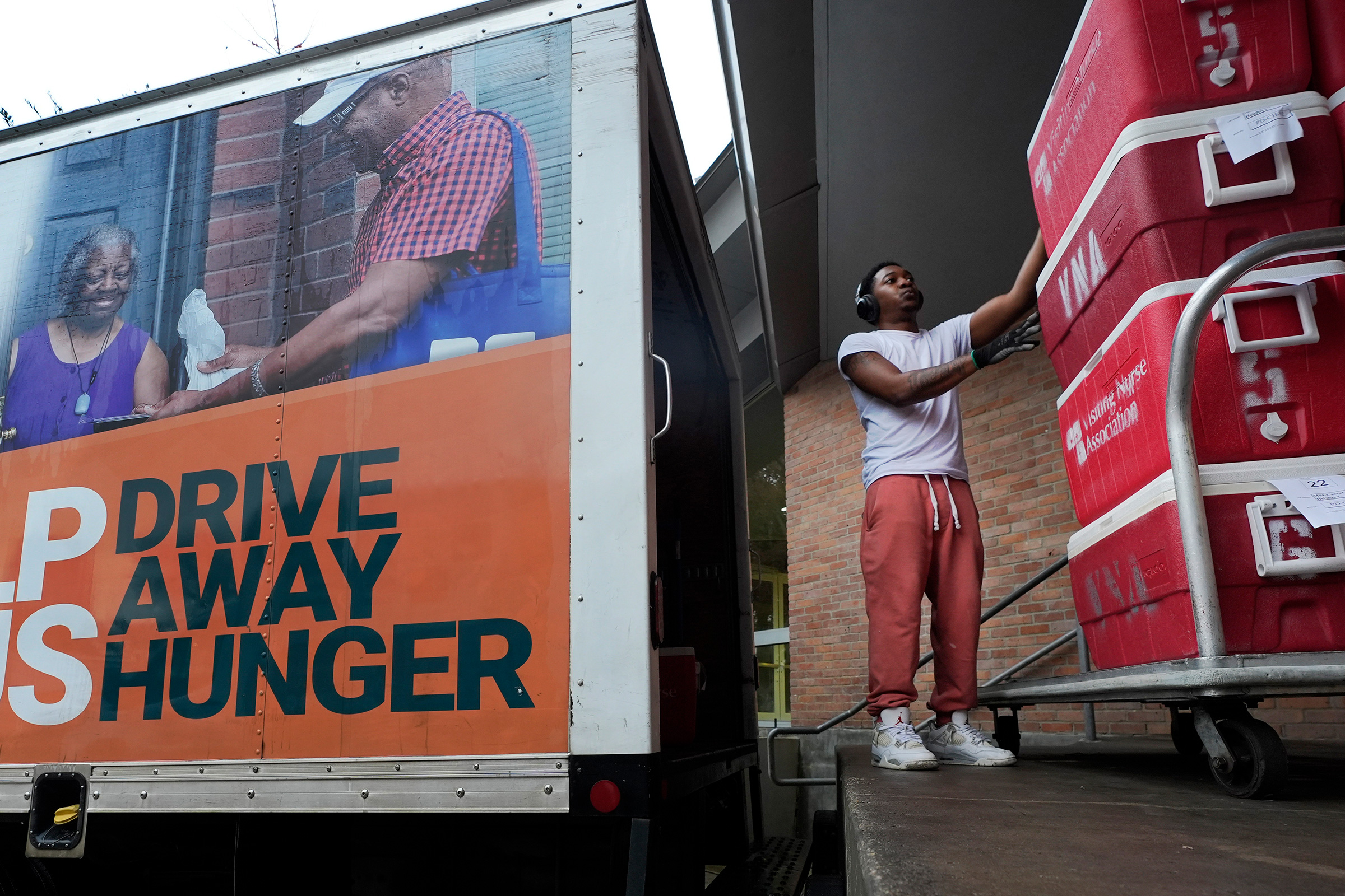 Why Meals on Wheels America Desperately Needed the $70 Million It Got From MacKenzie Scott