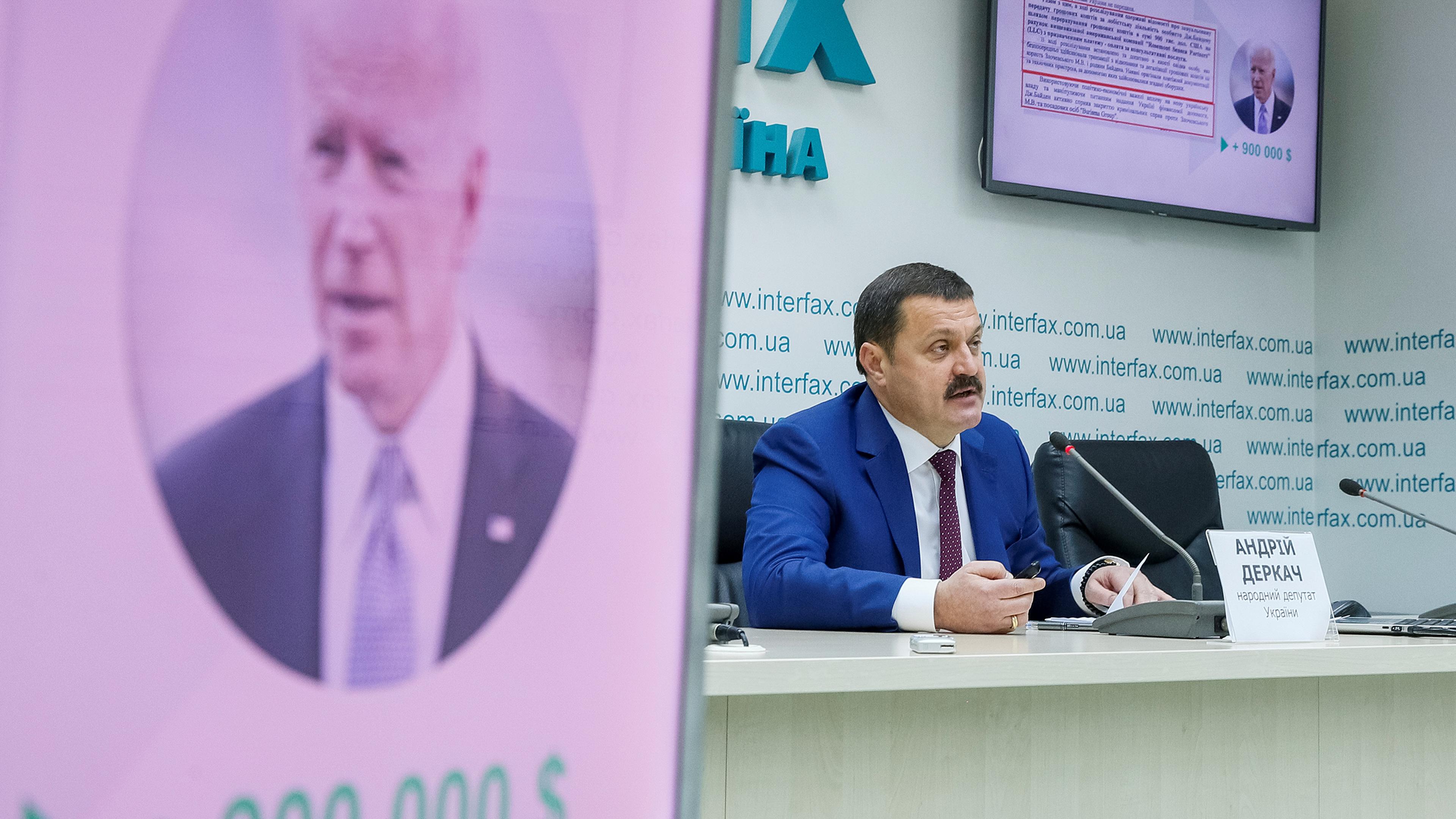 Ukrainian lawmaker Andriy Derkach at a news conference in Kyiv on Oct. 9, 2019.