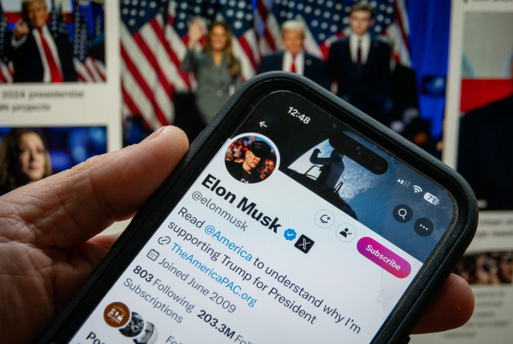 Elon Musk Publicly Endorses Donald Trump
